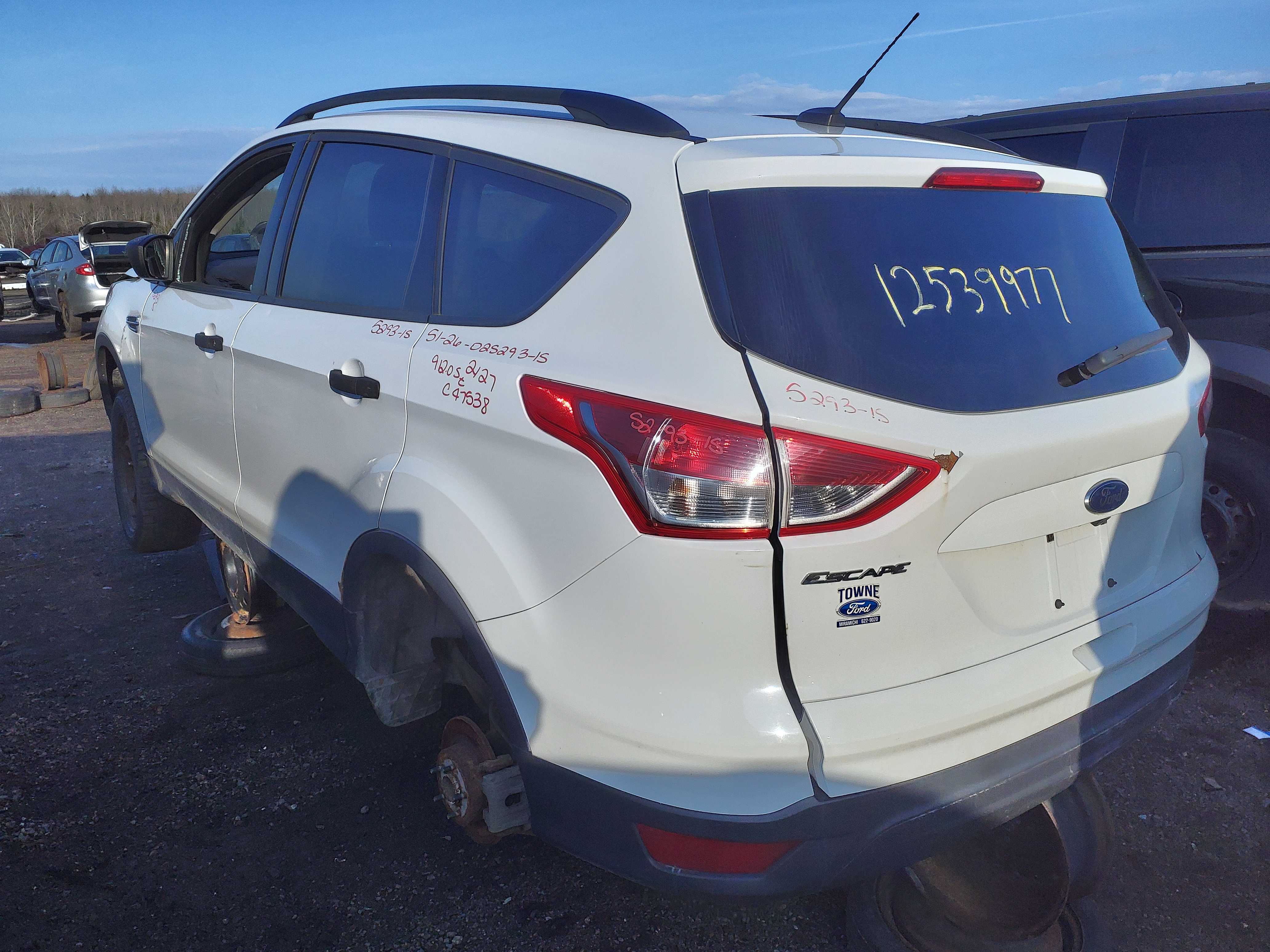FORD ESCAPE 2015