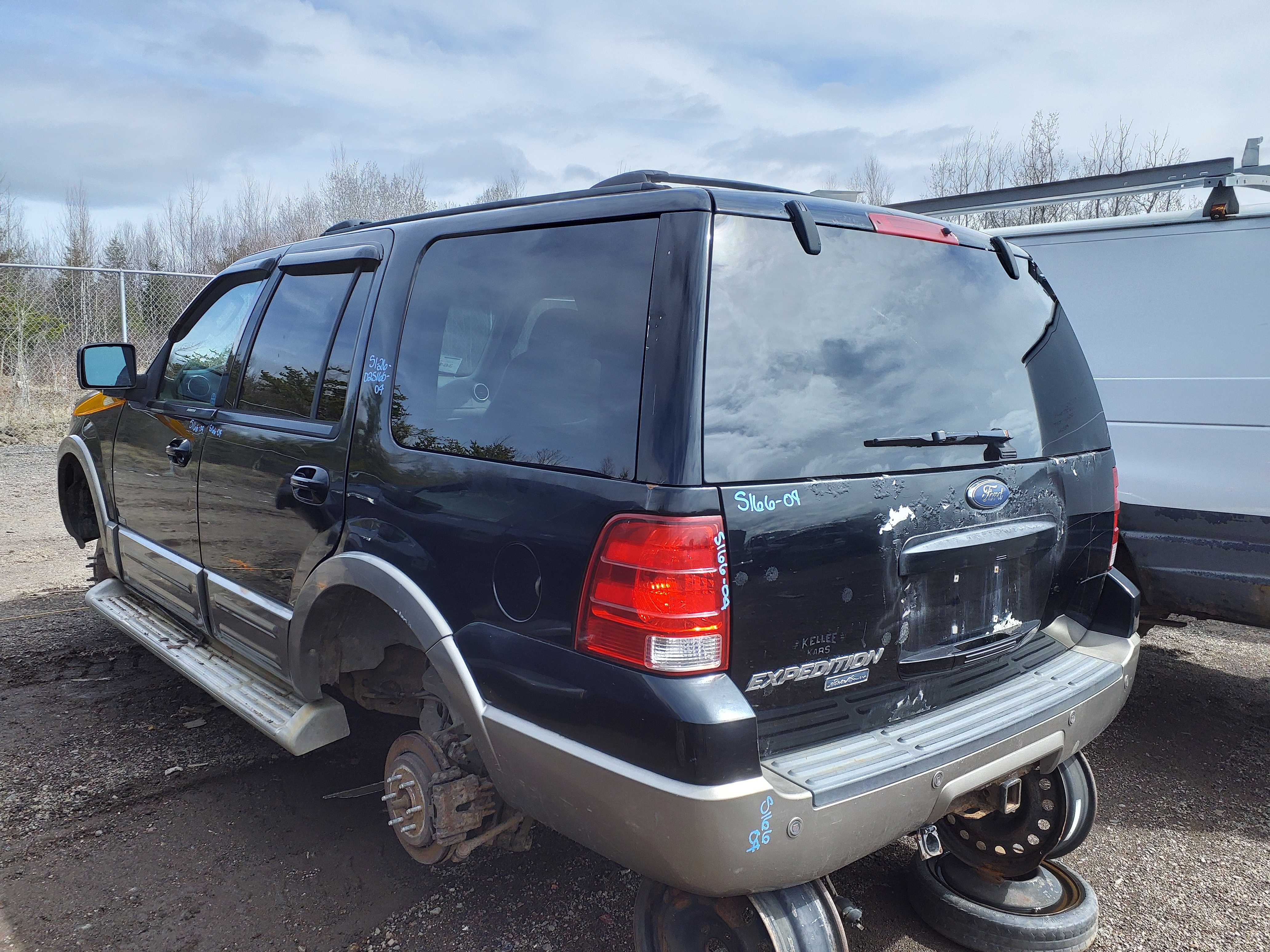 FORD EXPEDITION 2004