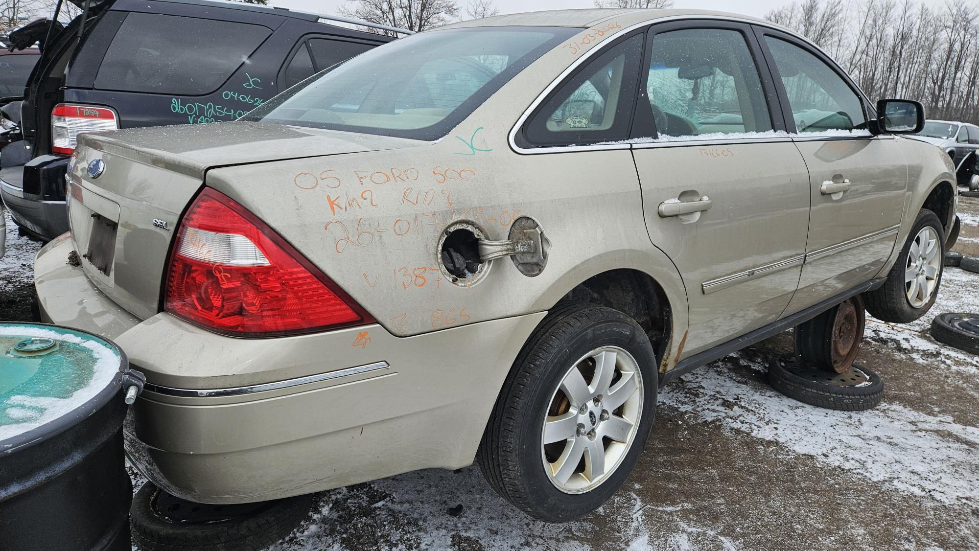 FORD FIVE HUNDRED 2005