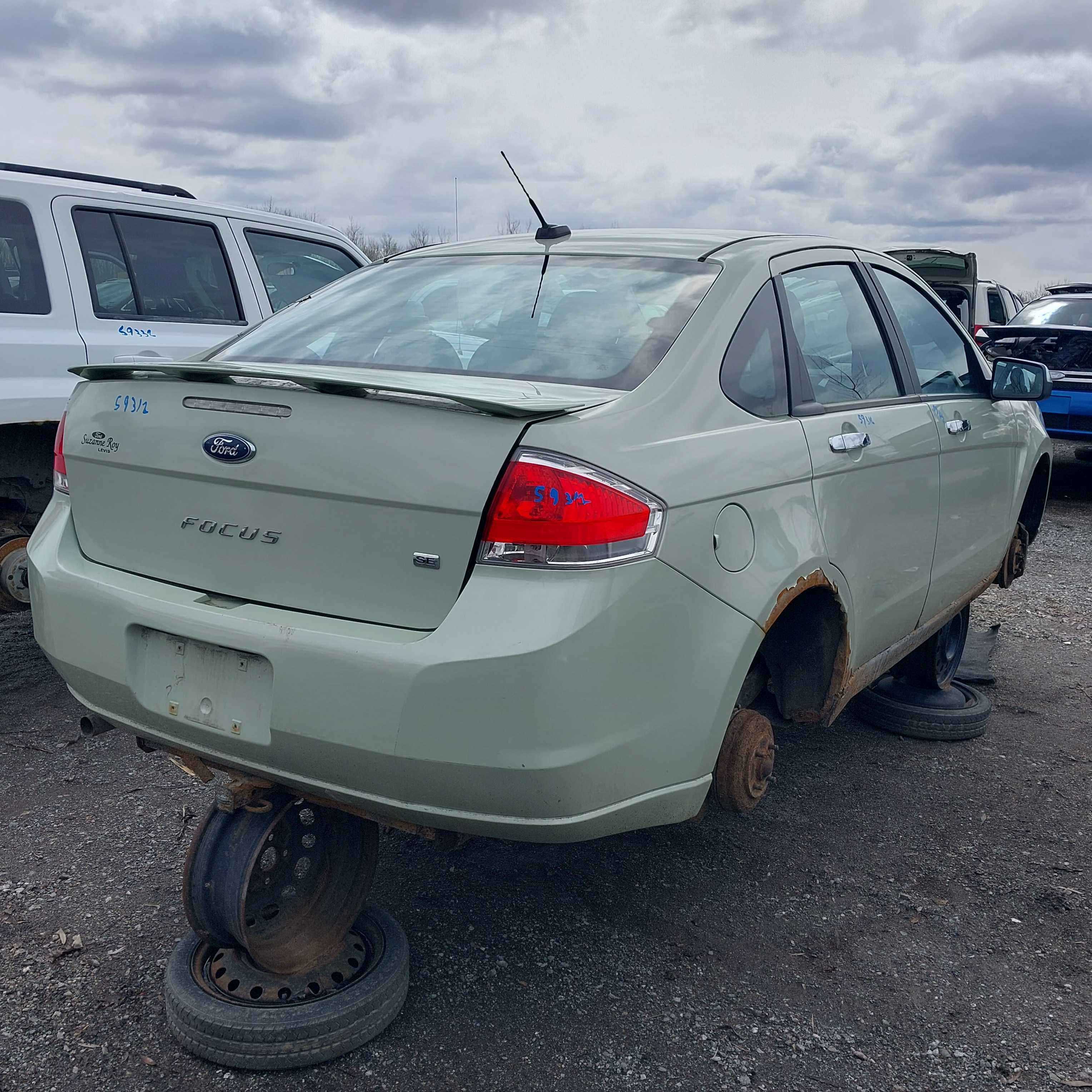 FORD FOCUS 2010