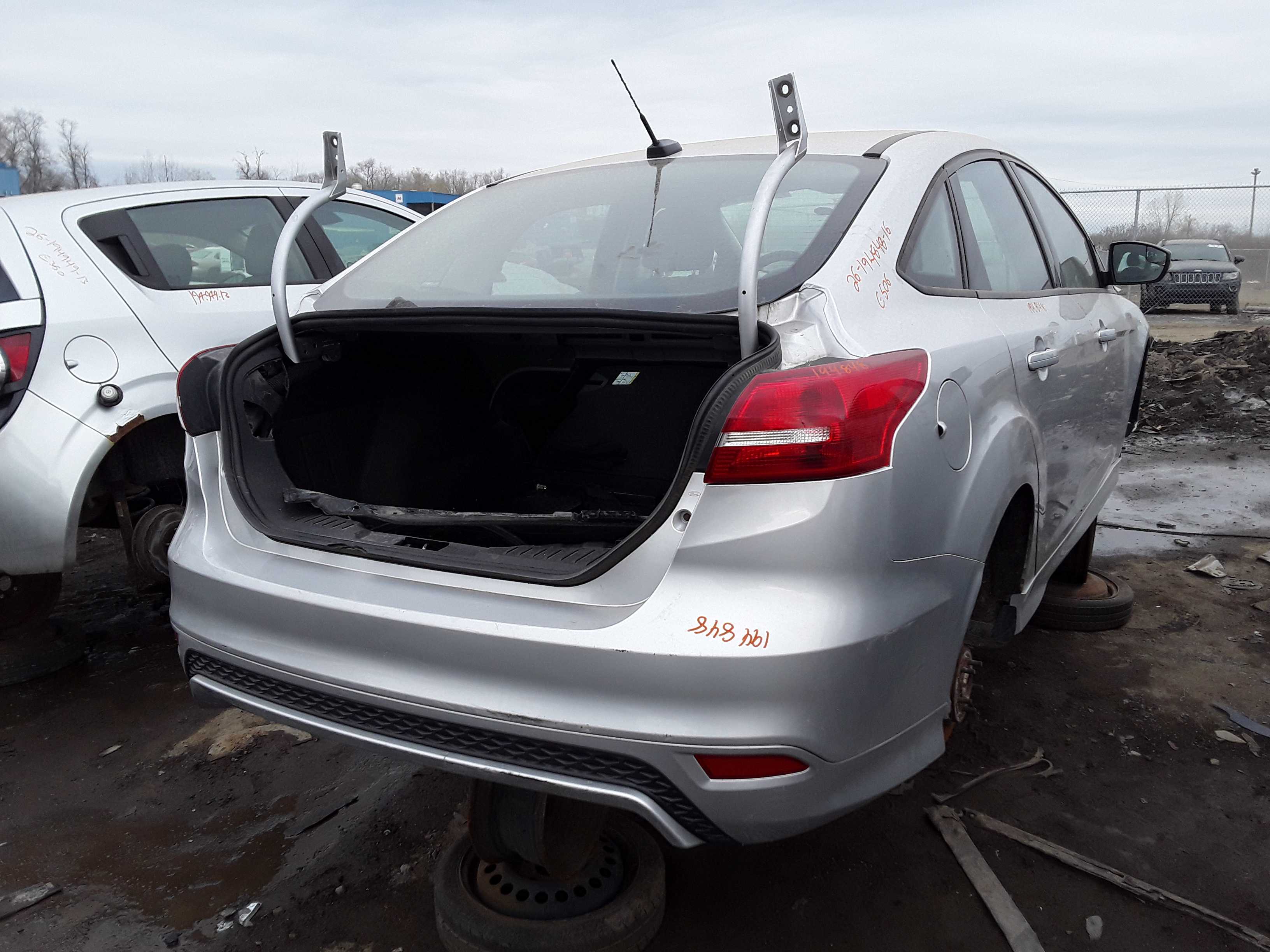 FORD FOCUS 2016