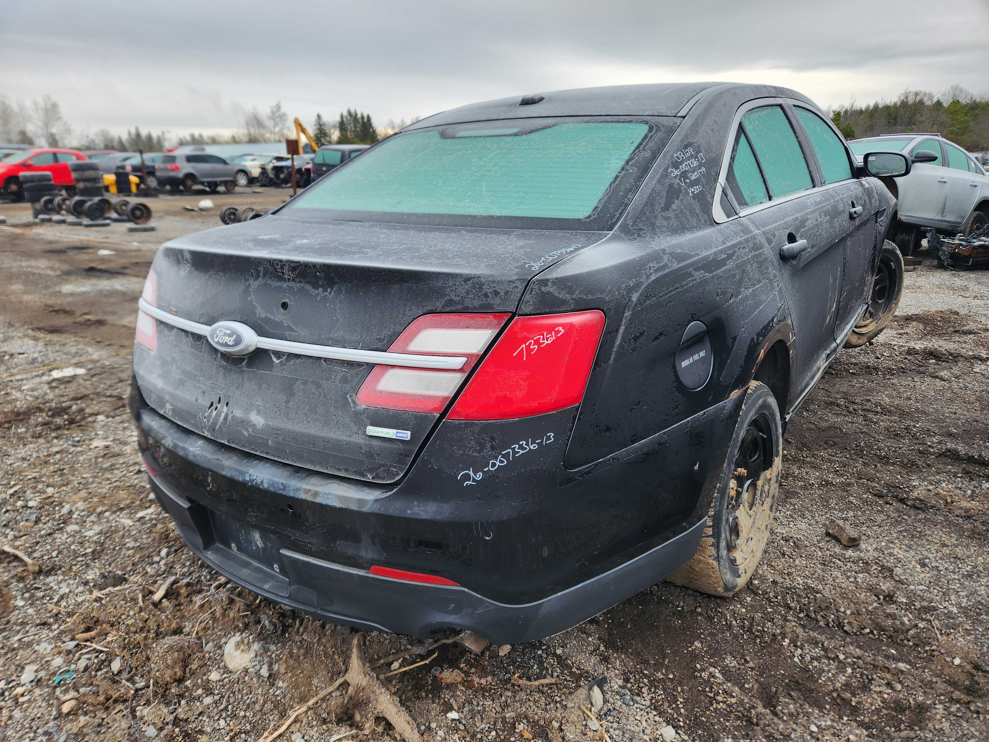 FORD POLICE INTERCEPTOR 2013