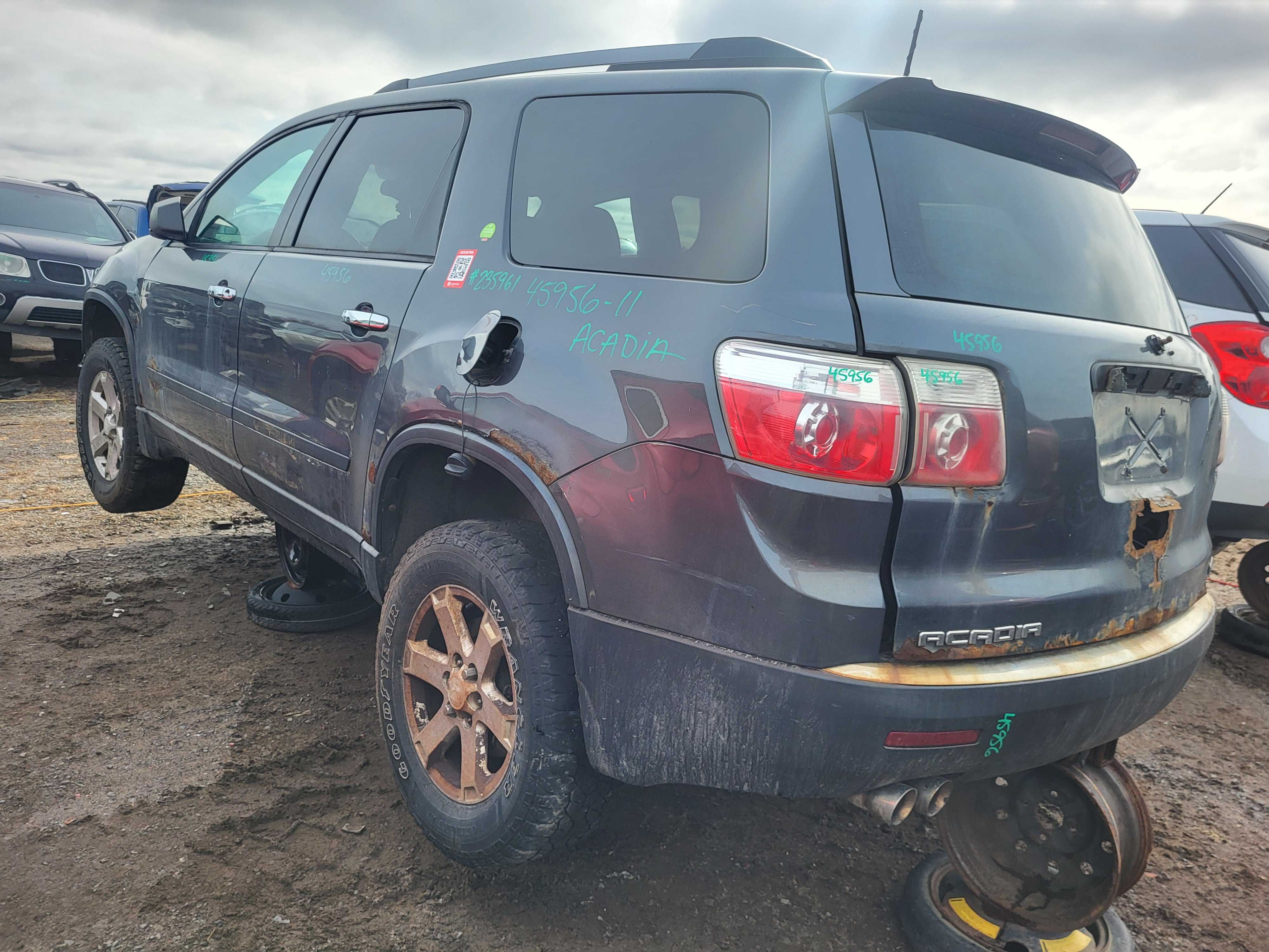 GMC ACADIA 2011