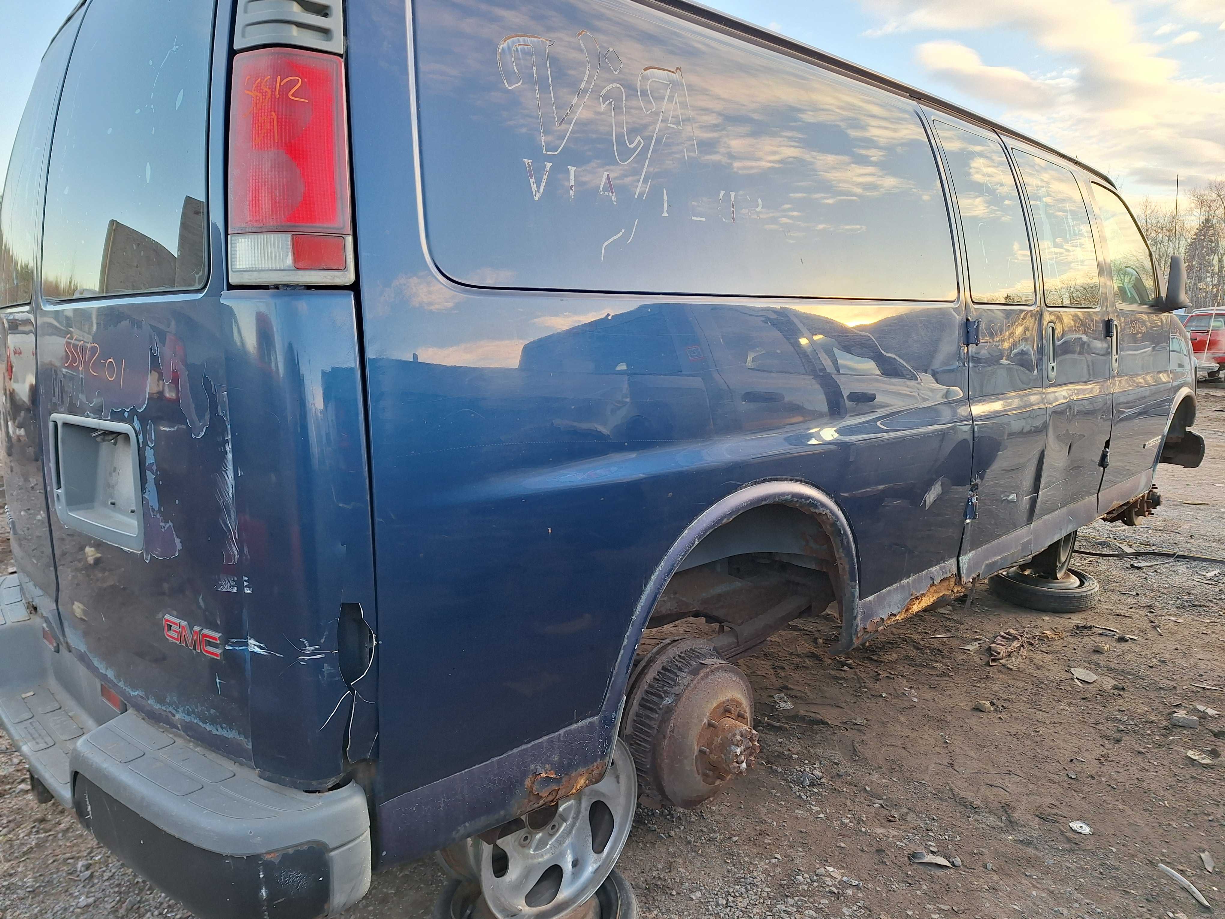 GMC SAVANA CARGO 2001