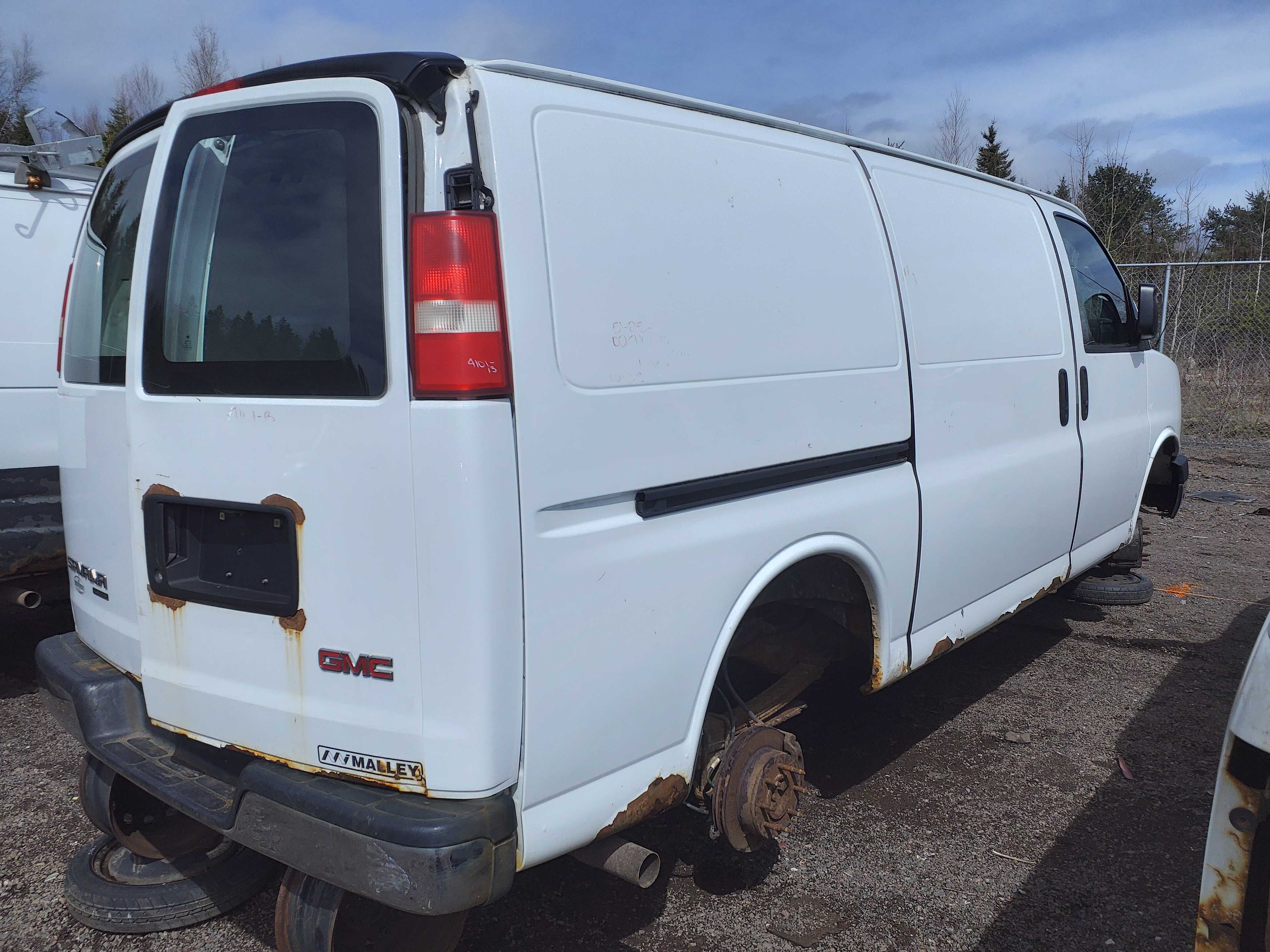 GMC SAVANA CARGO 2013