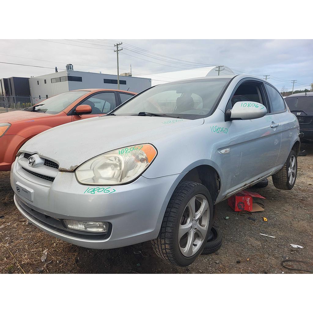 HYUNDAI ACCENT 2009