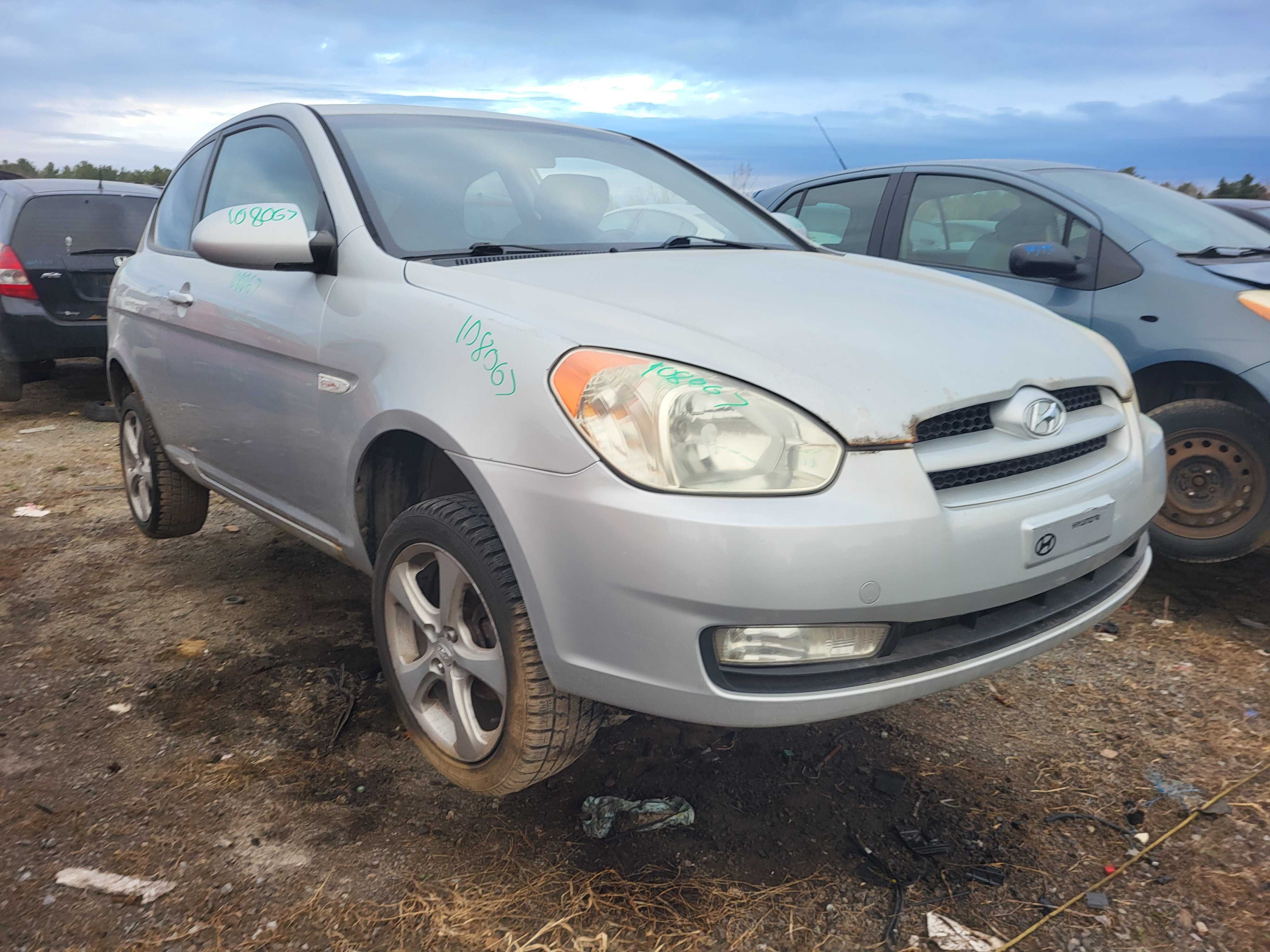 HYUNDAI ACCENT 2009