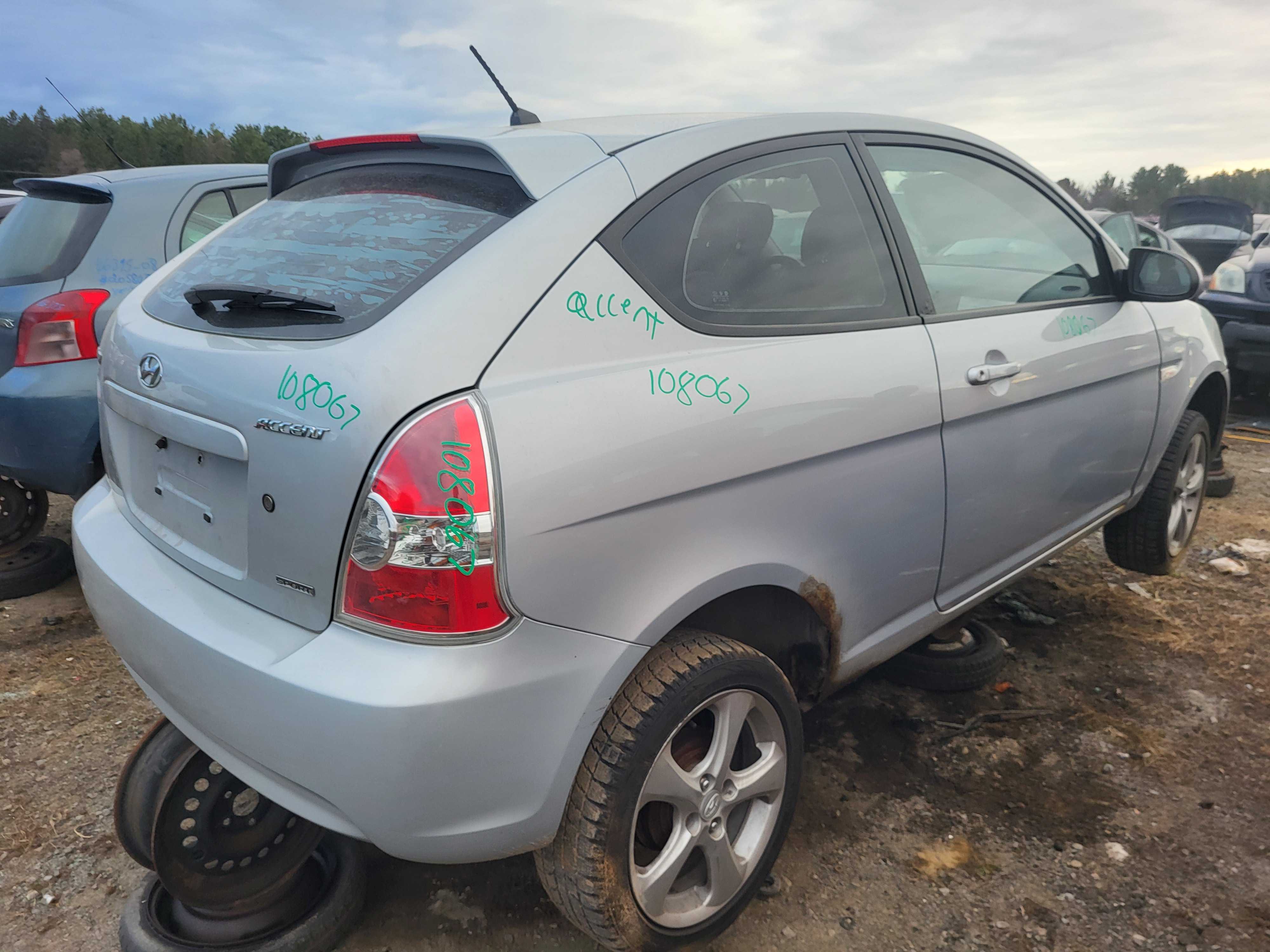 HYUNDAI ACCENT 2009