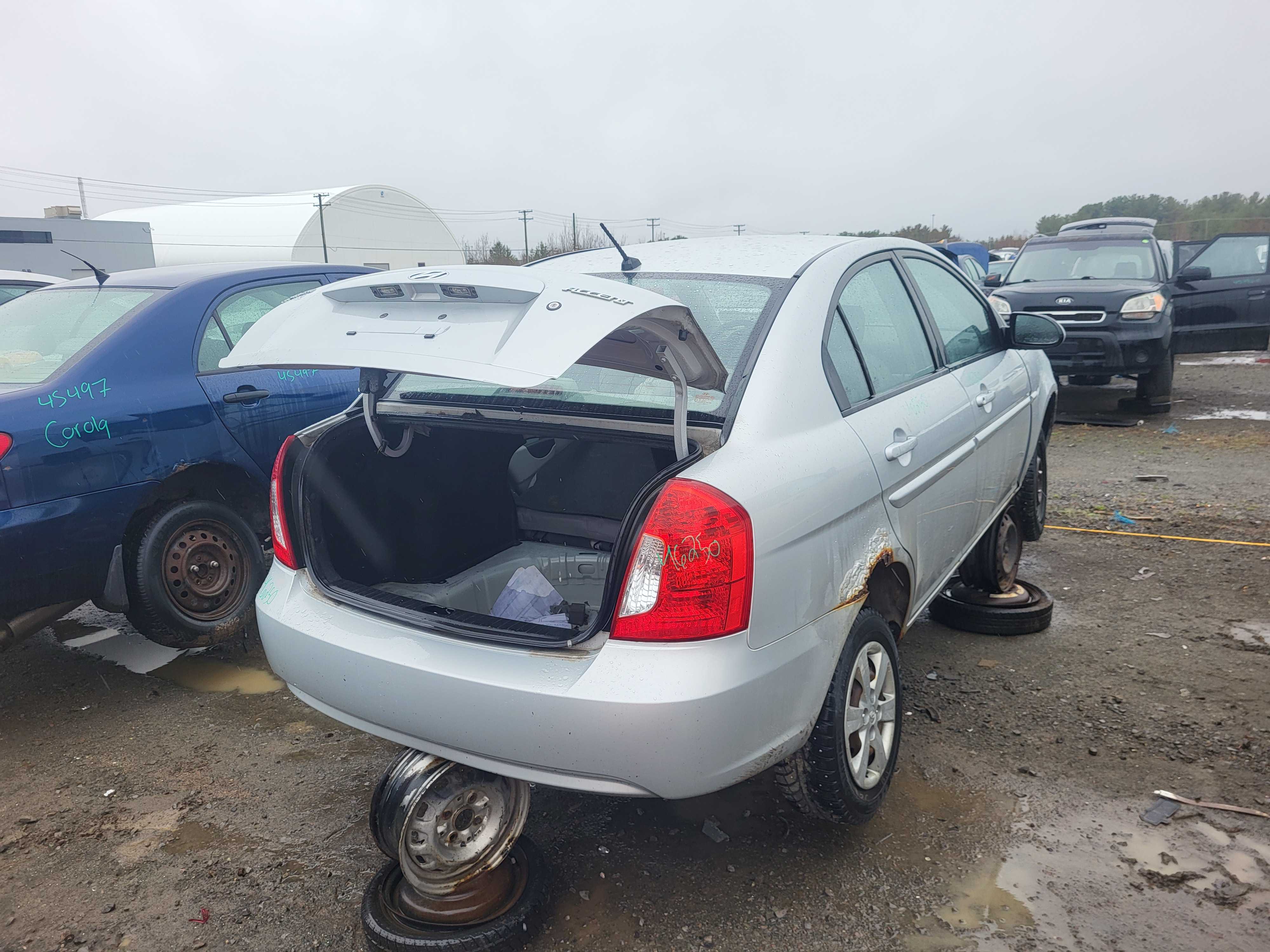 HYUNDAI ACCENT 2009