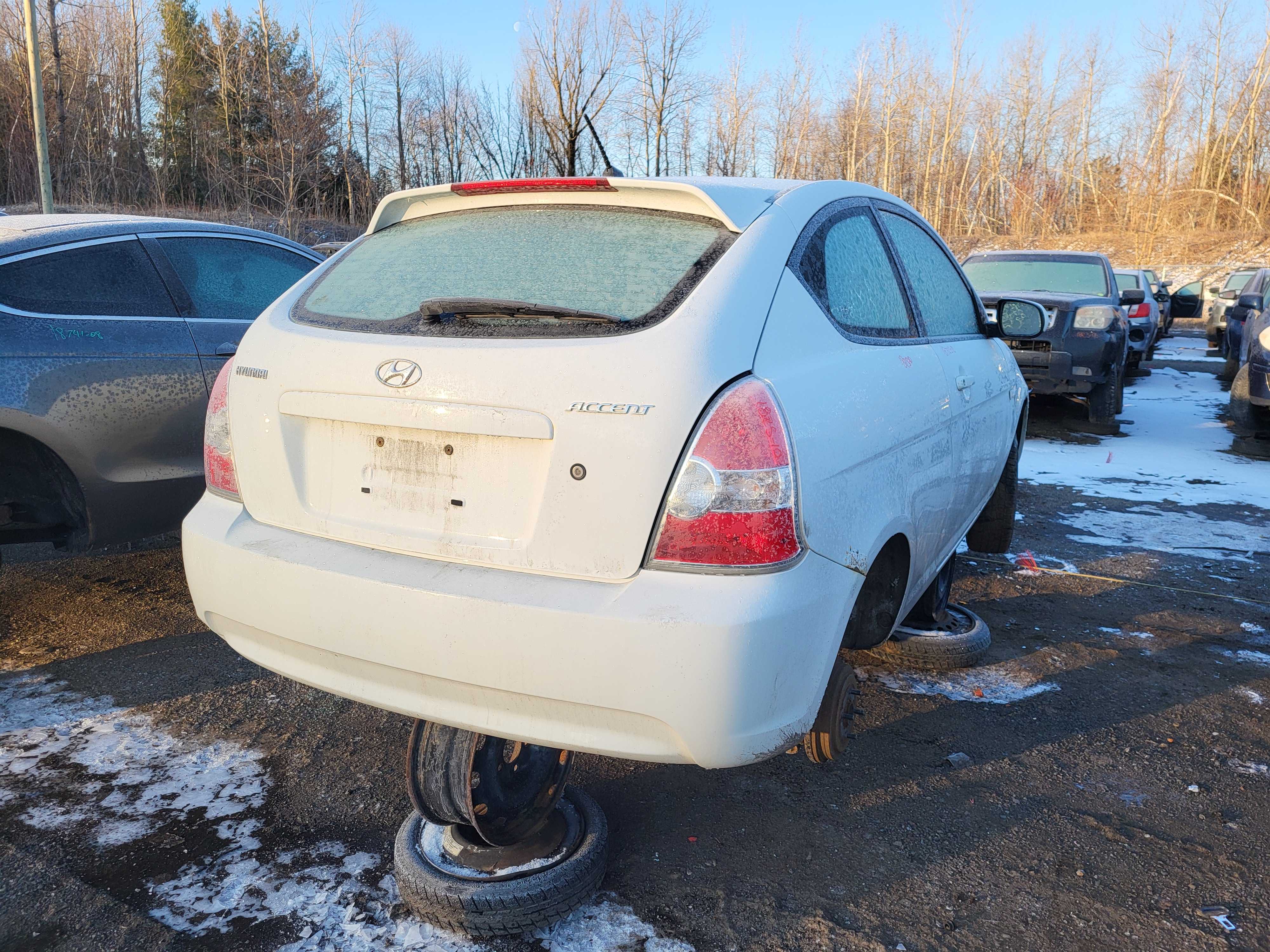 HYUNDAI ACCENT 2010