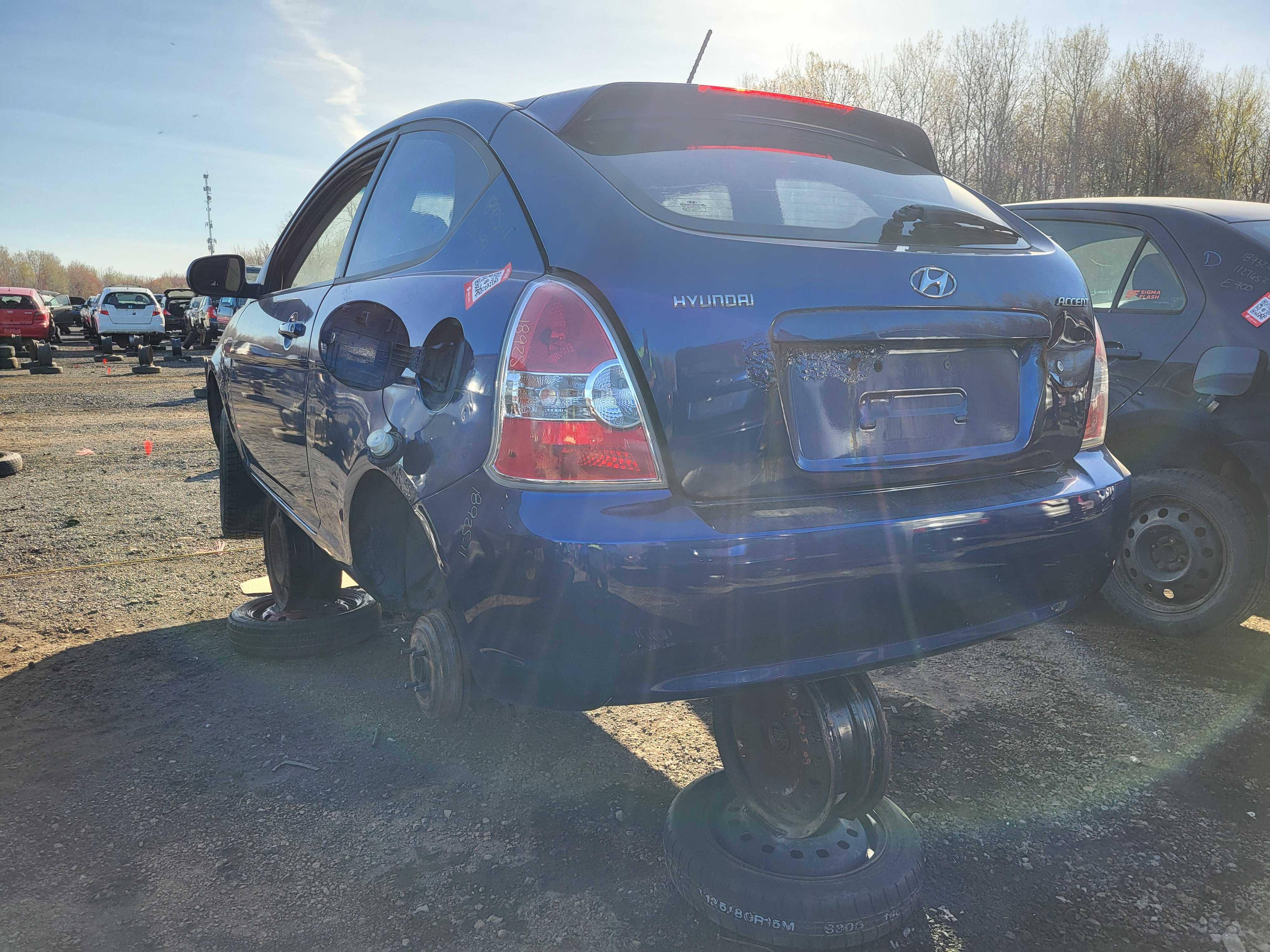 HYUNDAI ACCENT 2011