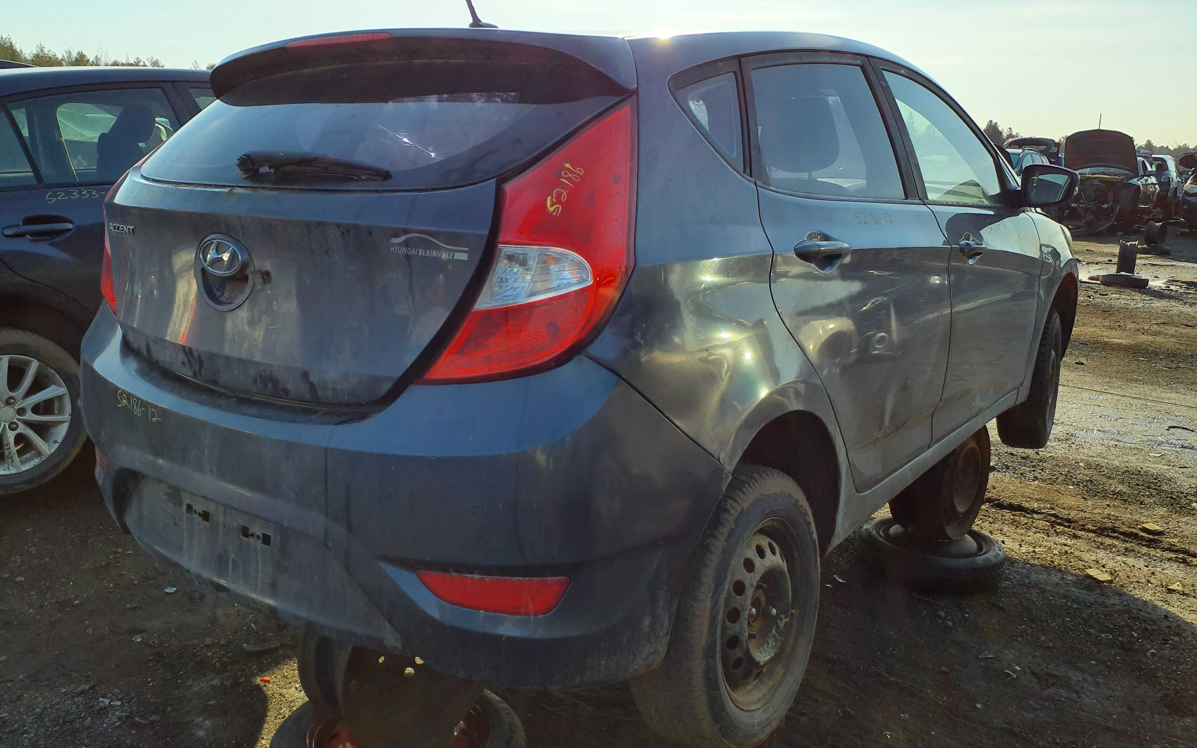 HYUNDAI ACCENT 2012