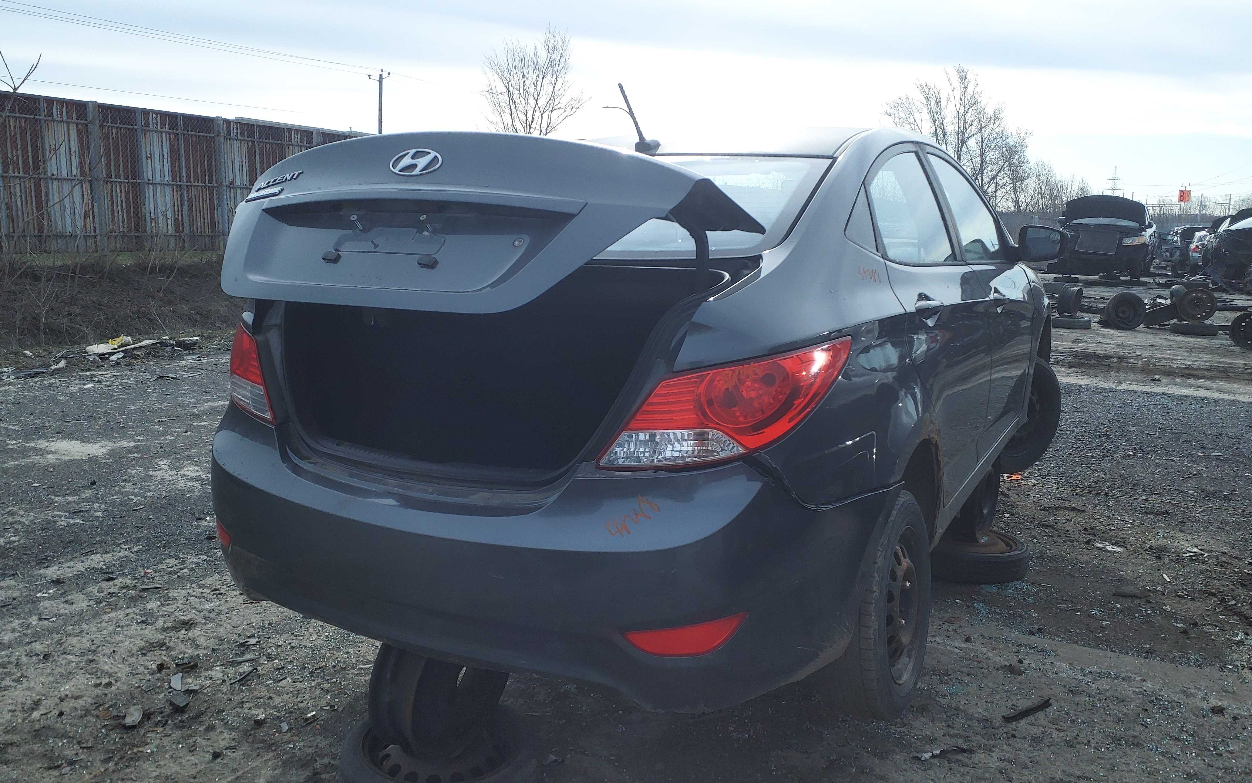 HYUNDAI ACCENT 2012