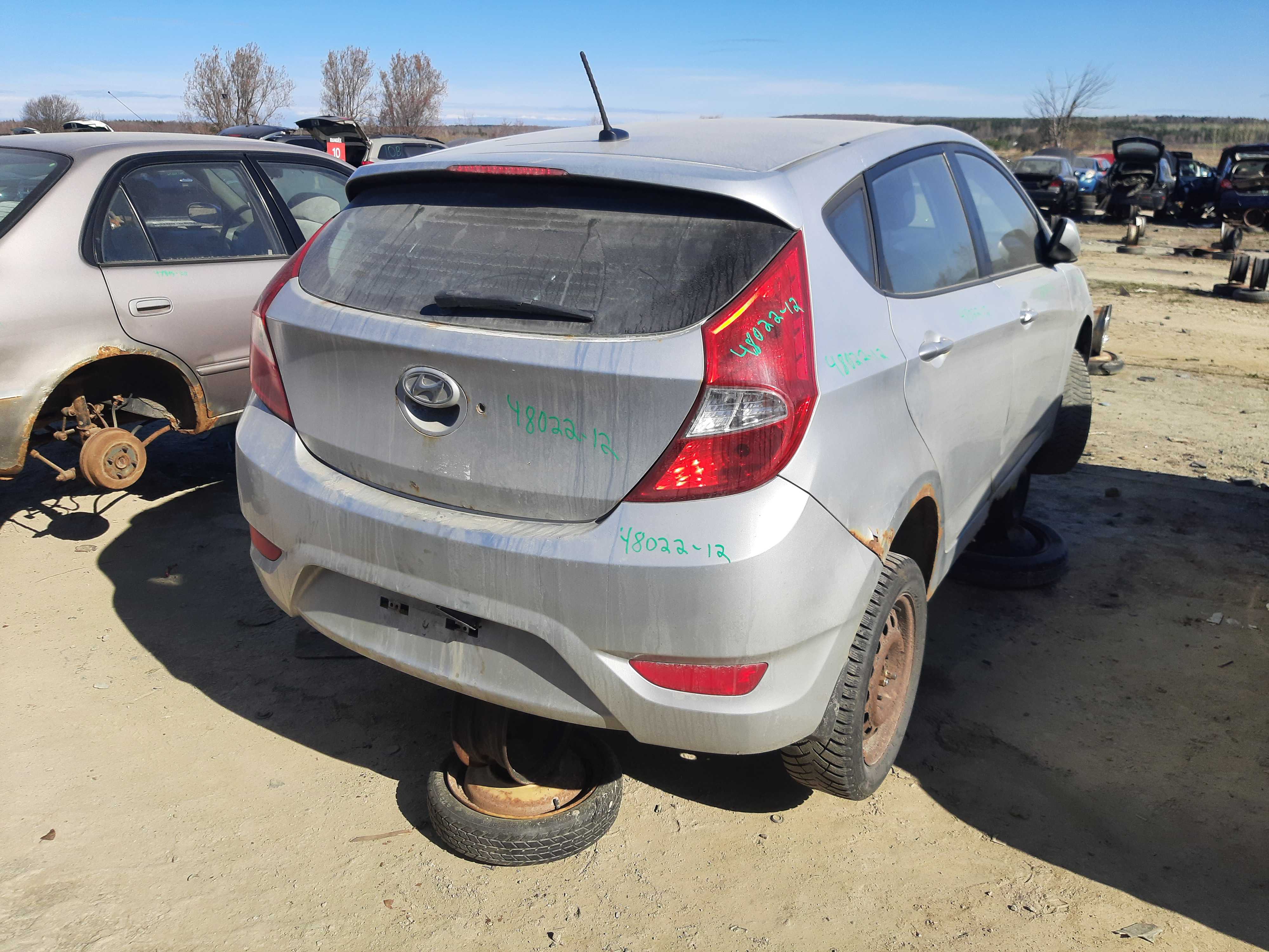 HYUNDAI ACCENT 2012