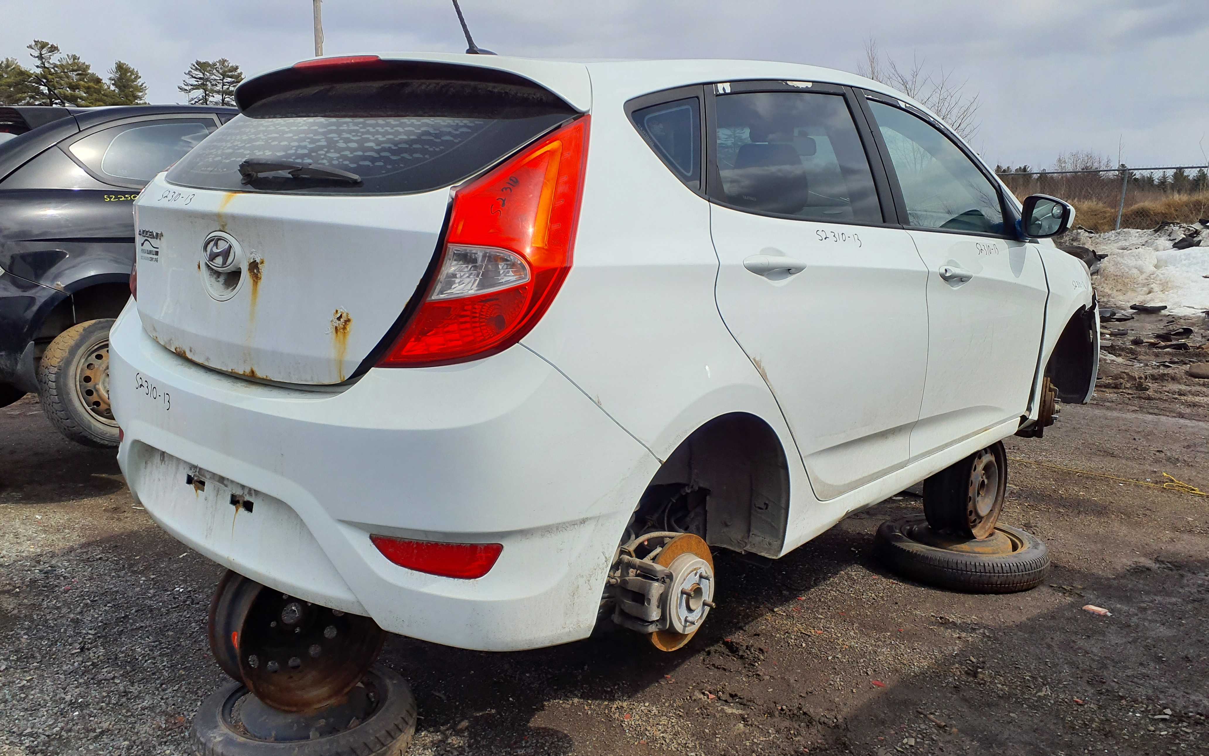 HYUNDAI ACCENT 2013
