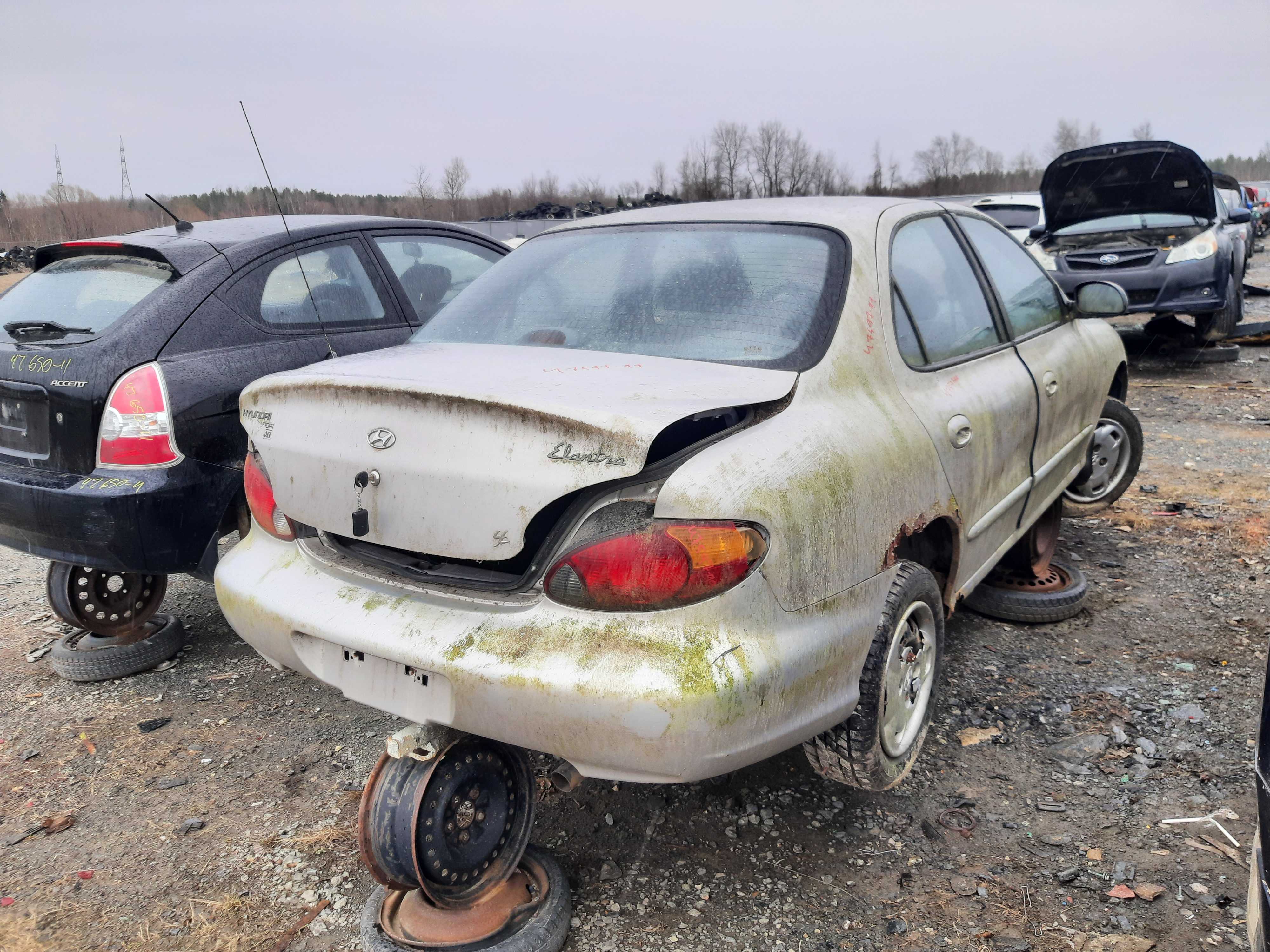 HYUNDAI ELANTRA 1999