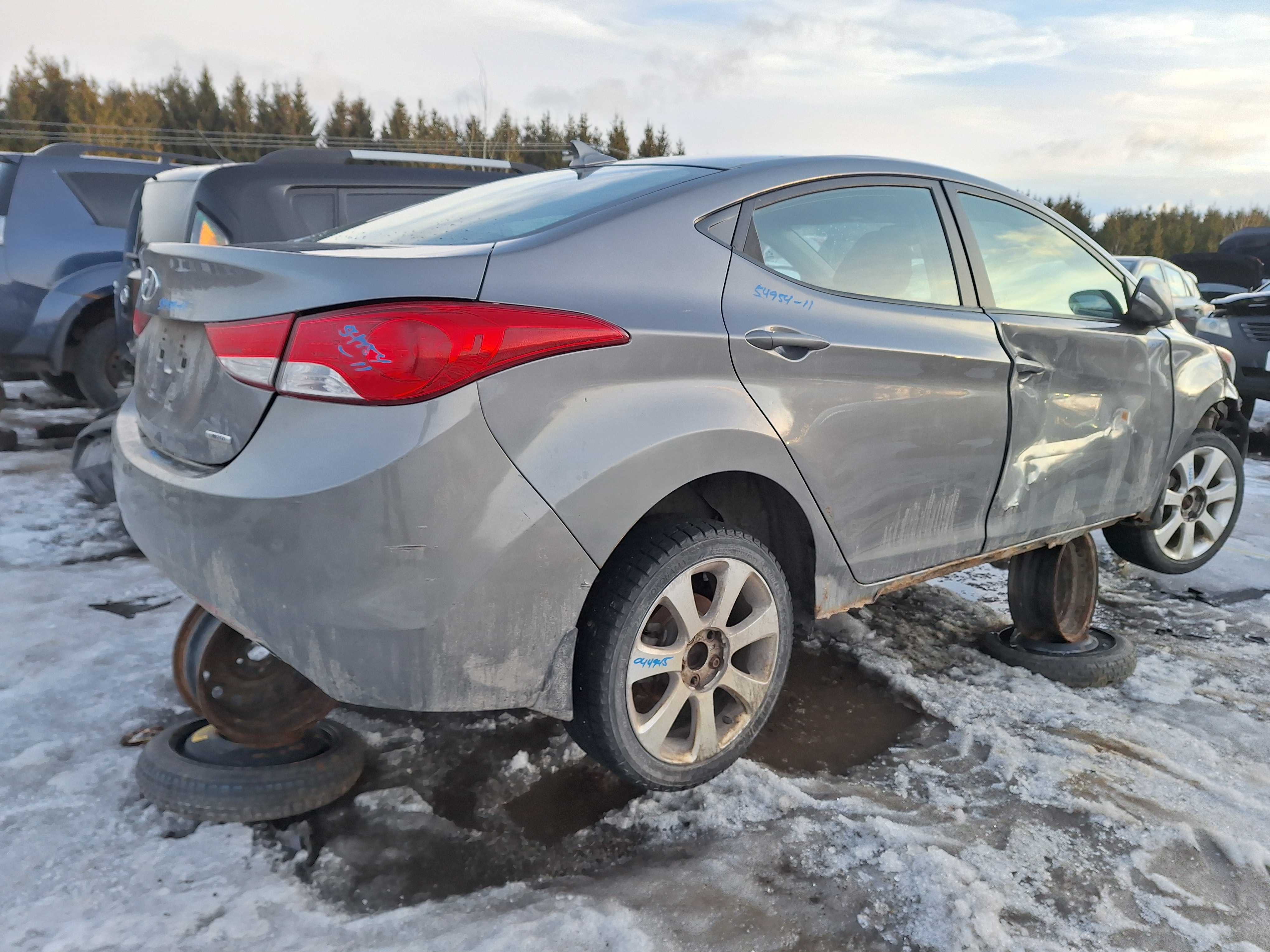 HYUNDAI ELANTRA 2011