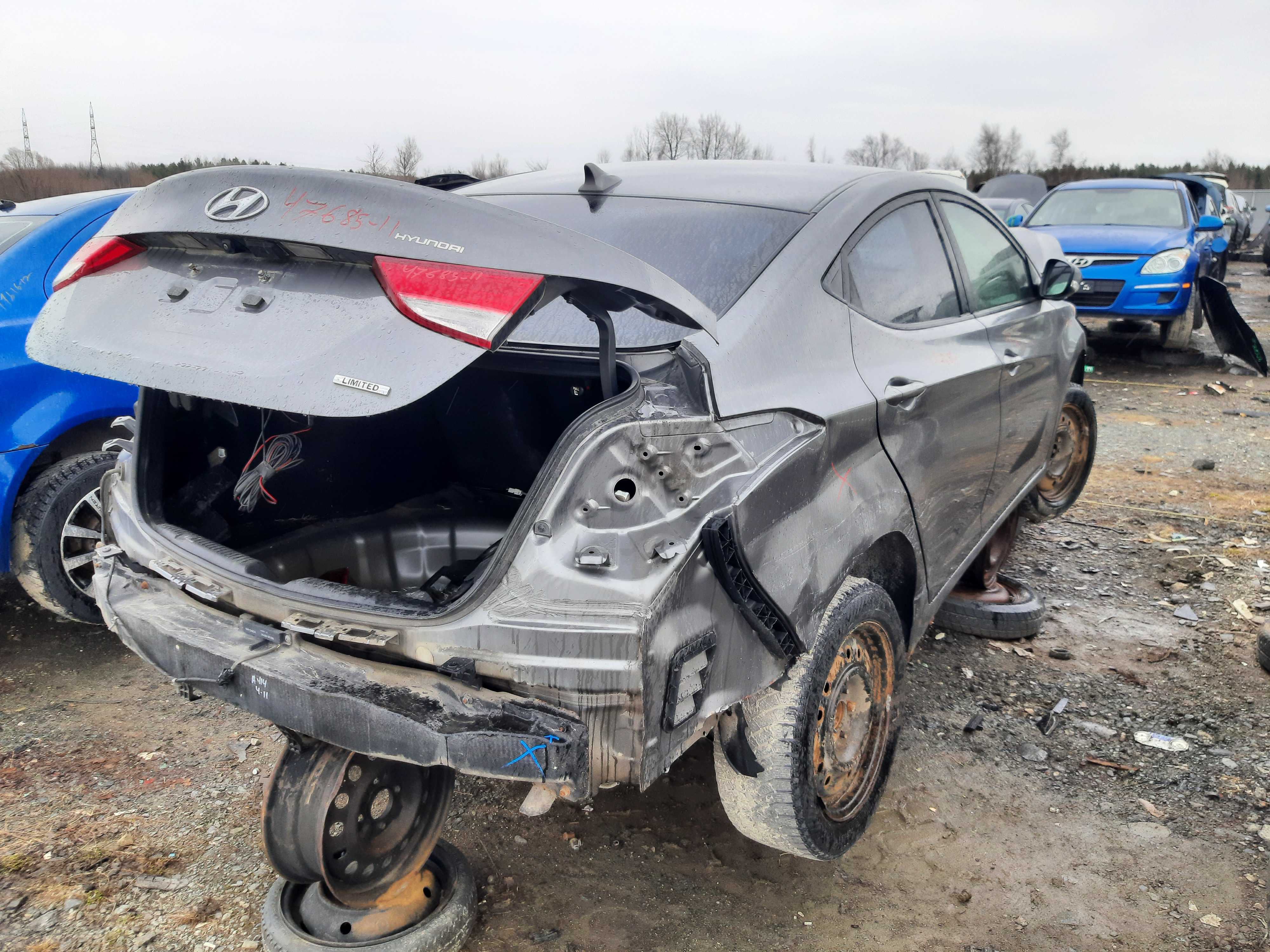 HYUNDAI ELANTRA 2011