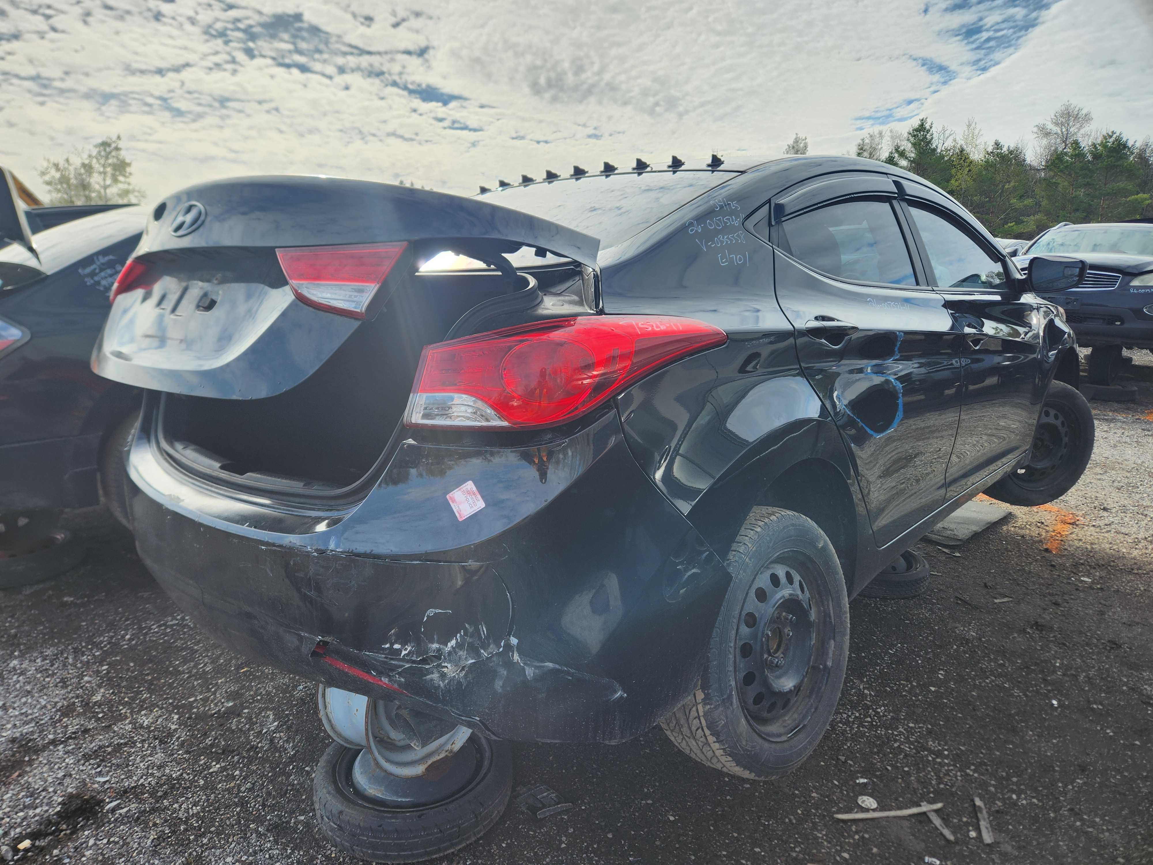 HYUNDAI ELANTRA 2011