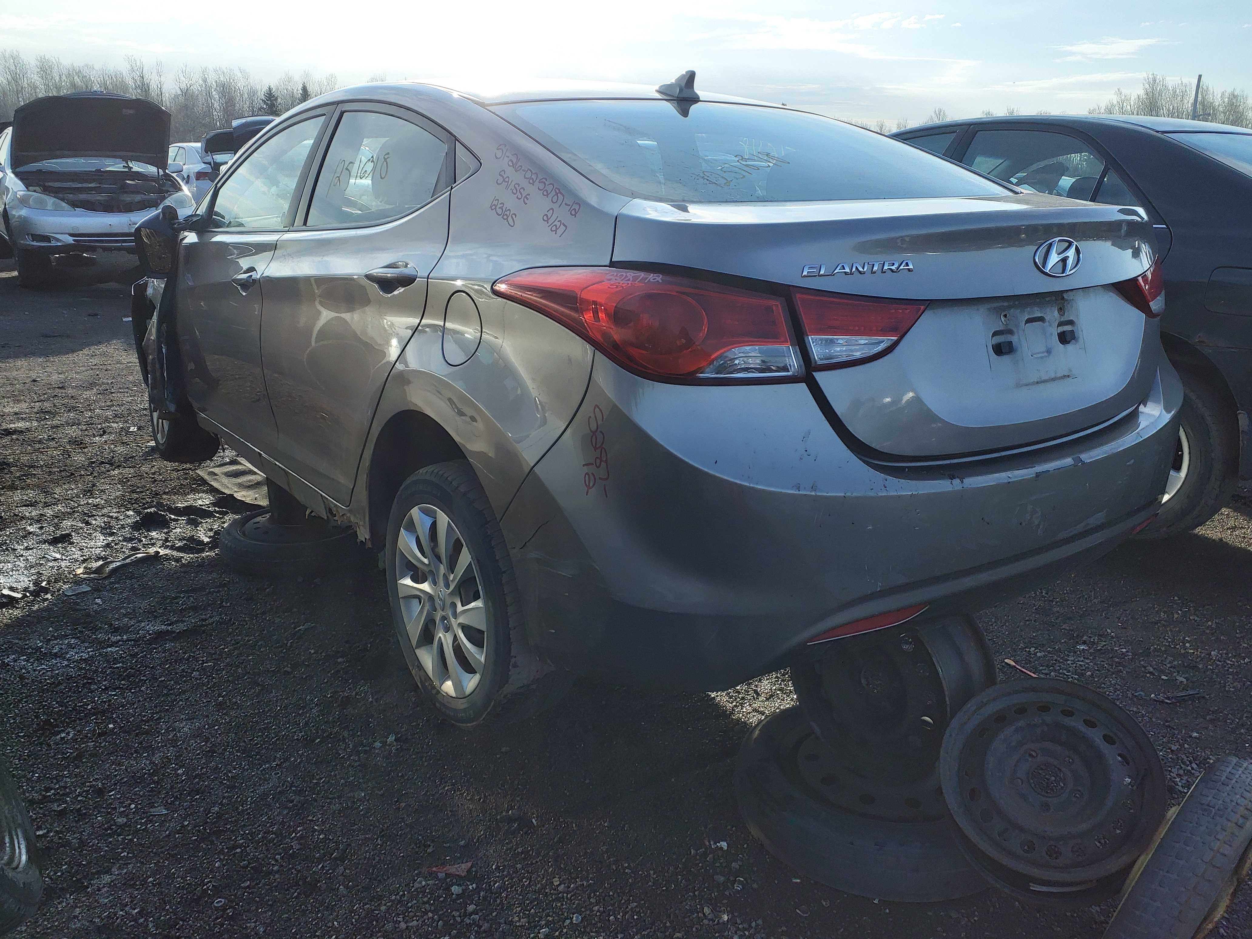 HYUNDAI ELANTRA 2012