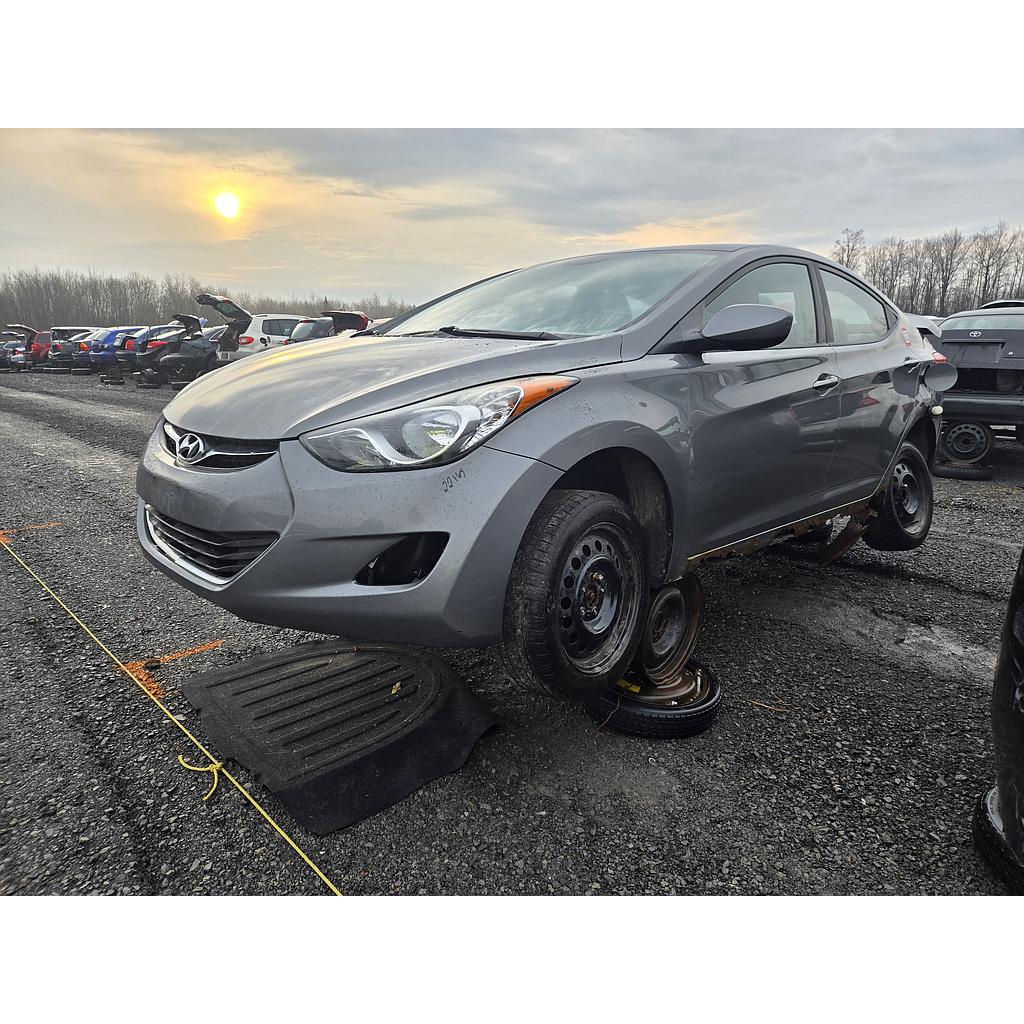 HYUNDAI ELANTRA 2012