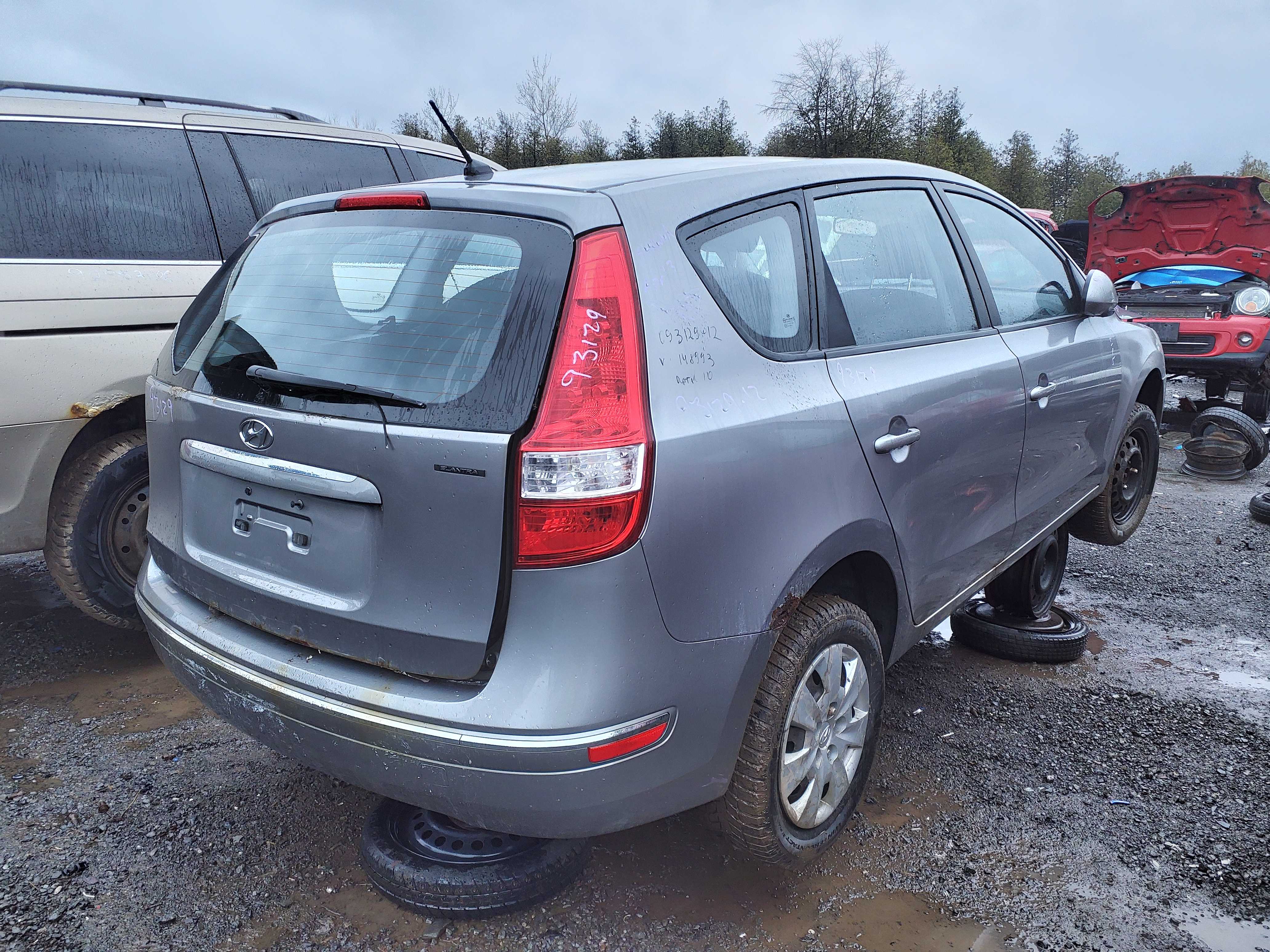 HYUNDAI ELANTRA 2012