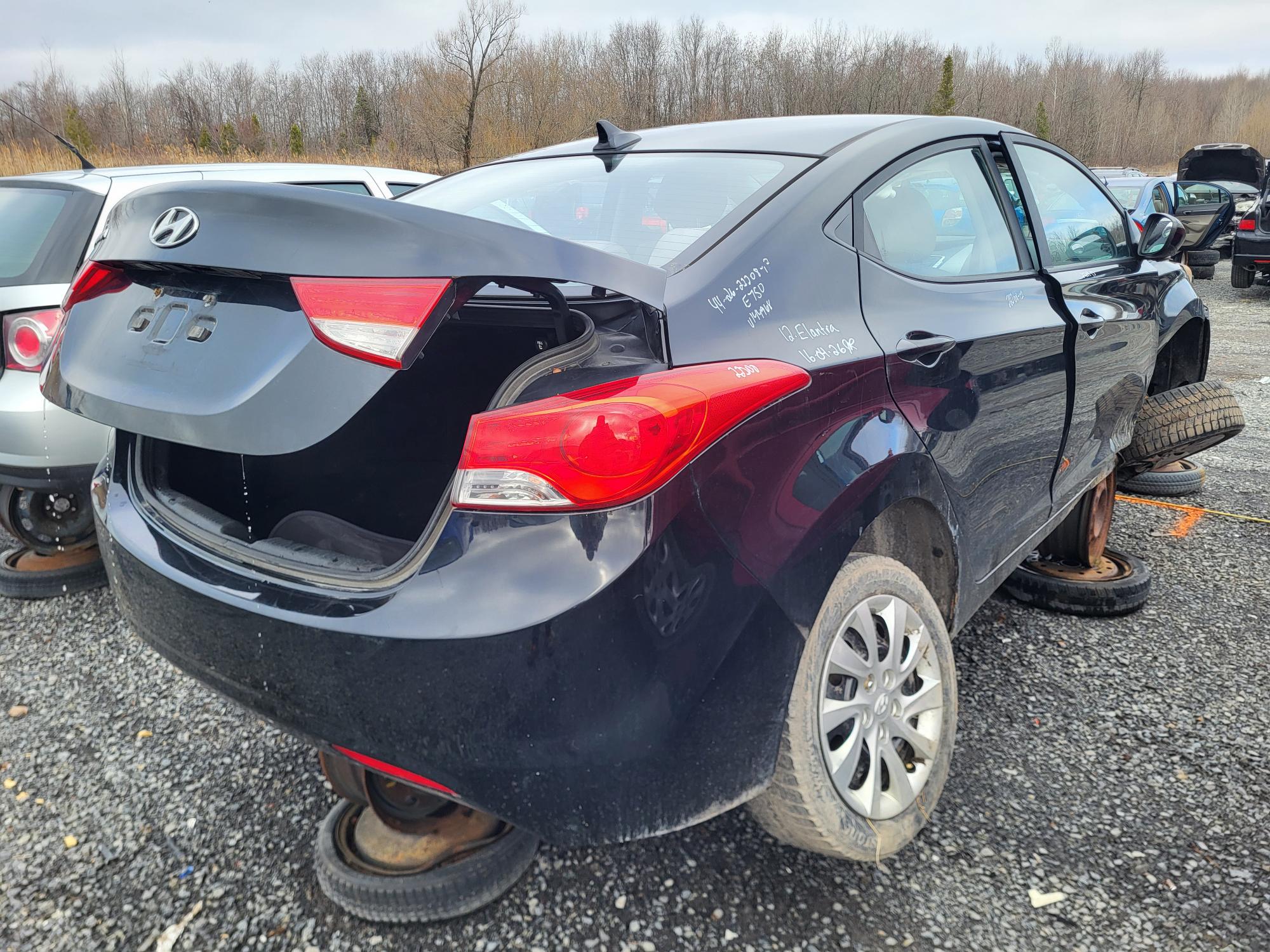 HYUNDAI ELANTRA 2012