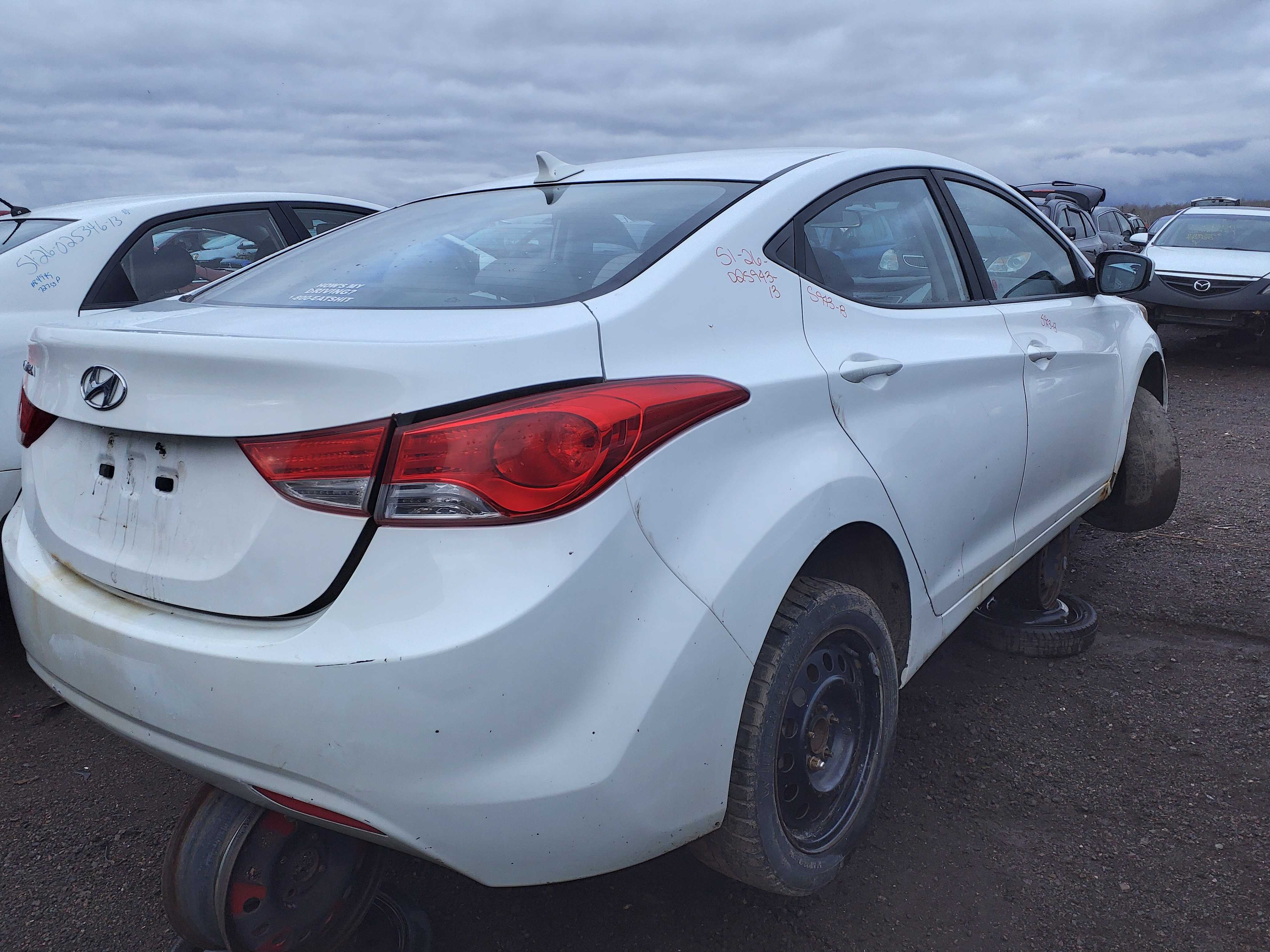 HYUNDAI ELANTRA 2013