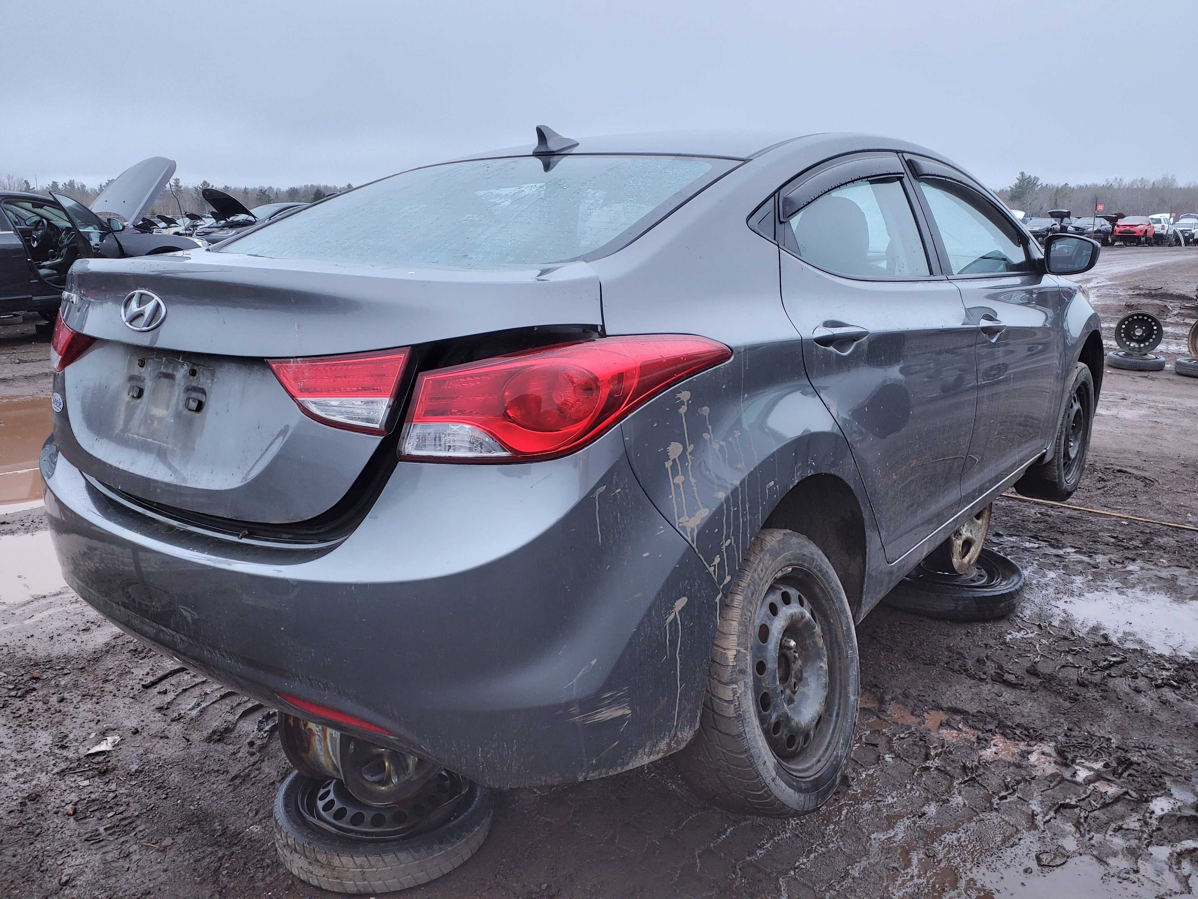 HYUNDAI ELANTRA 2013