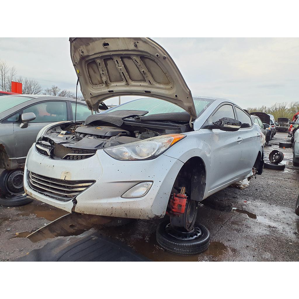 HYUNDAI ELANTRA 2013