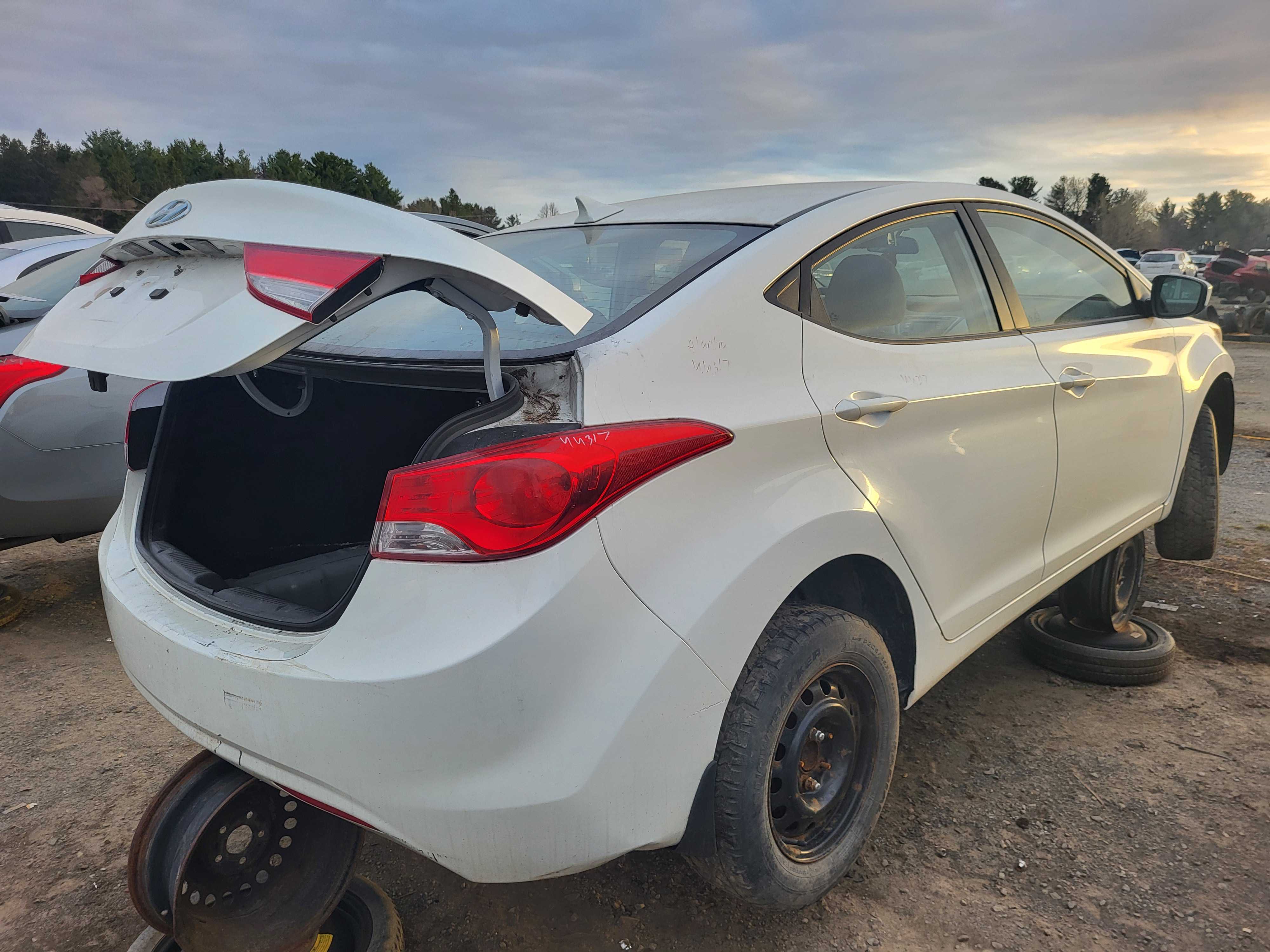 HYUNDAI ELANTRA 2013