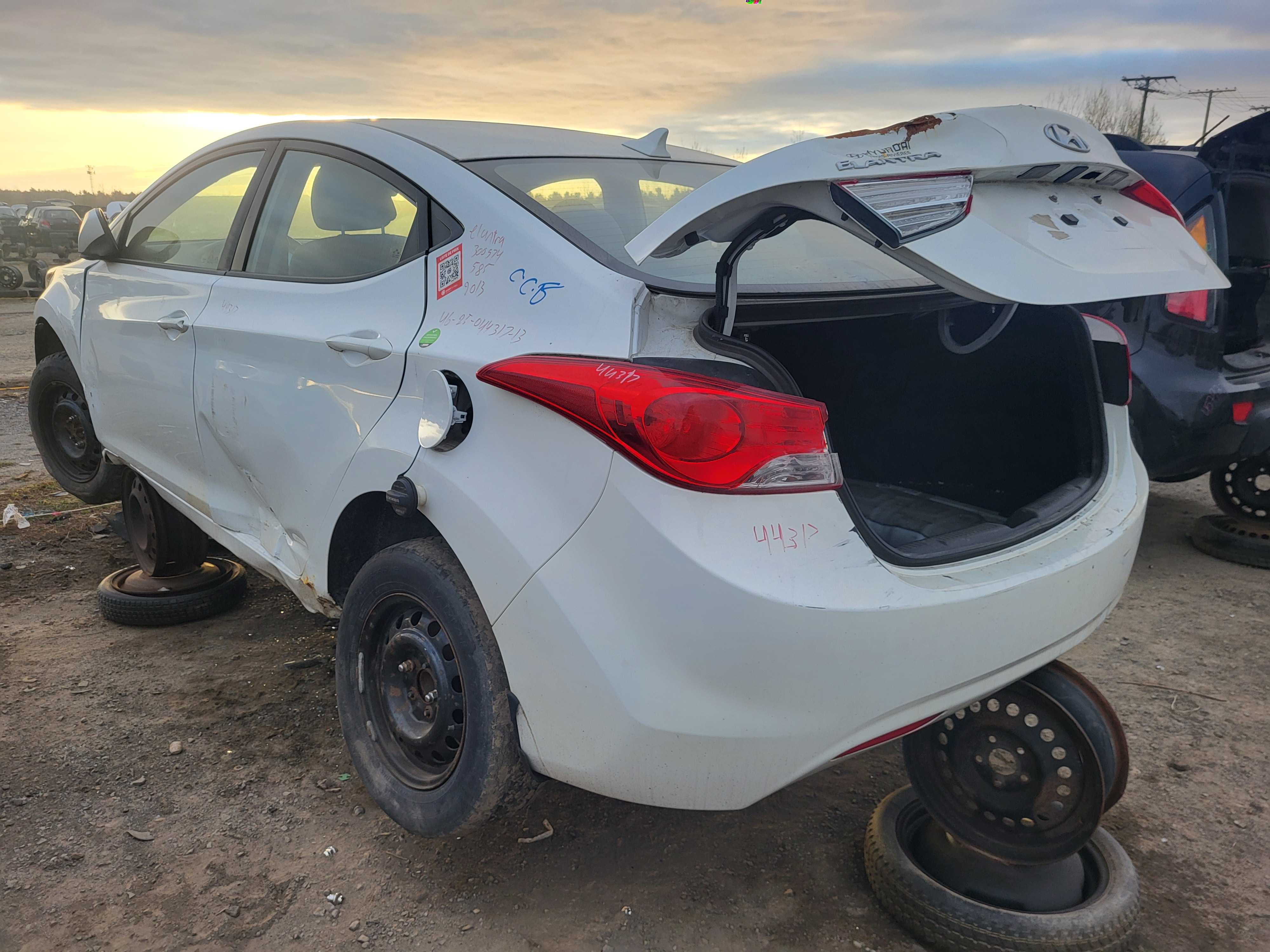 HYUNDAI ELANTRA 2013