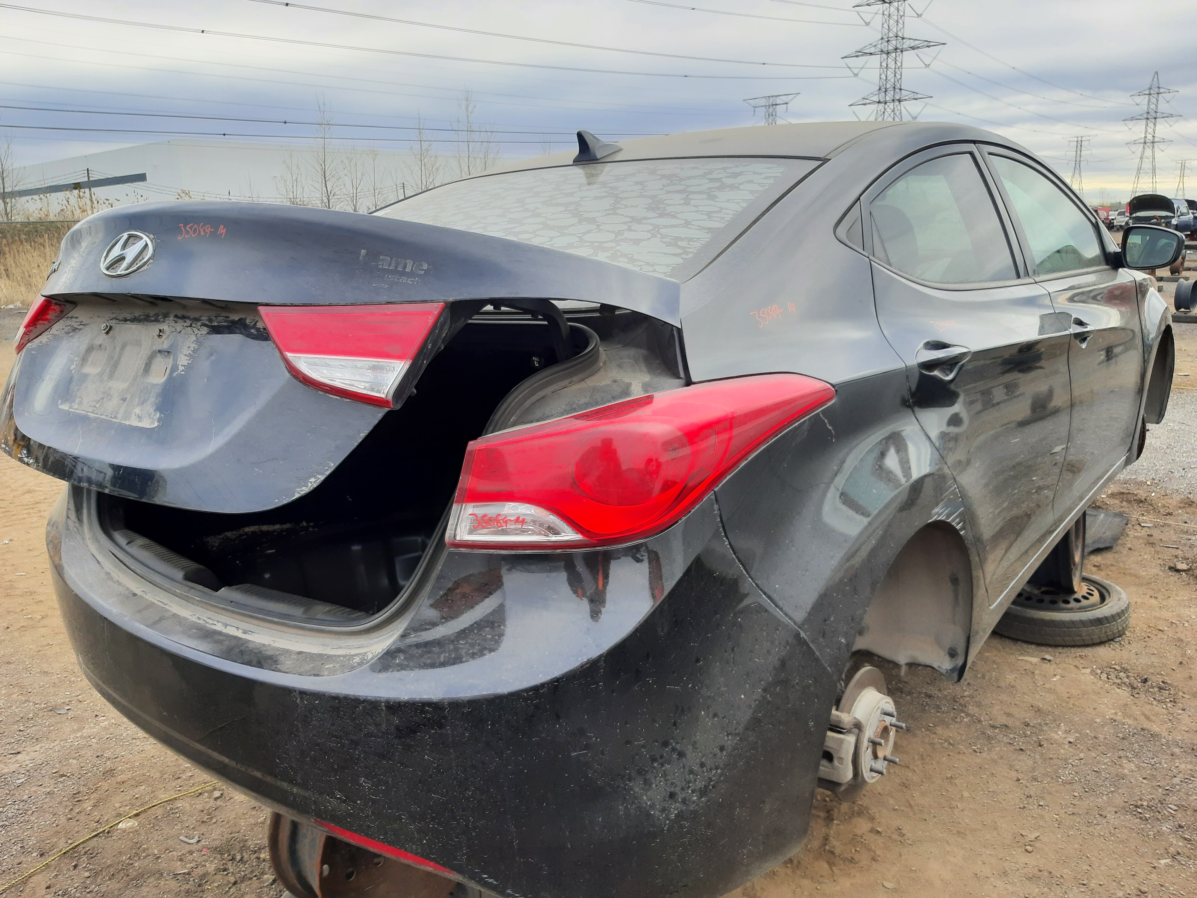 HYUNDAI ELANTRA 2013