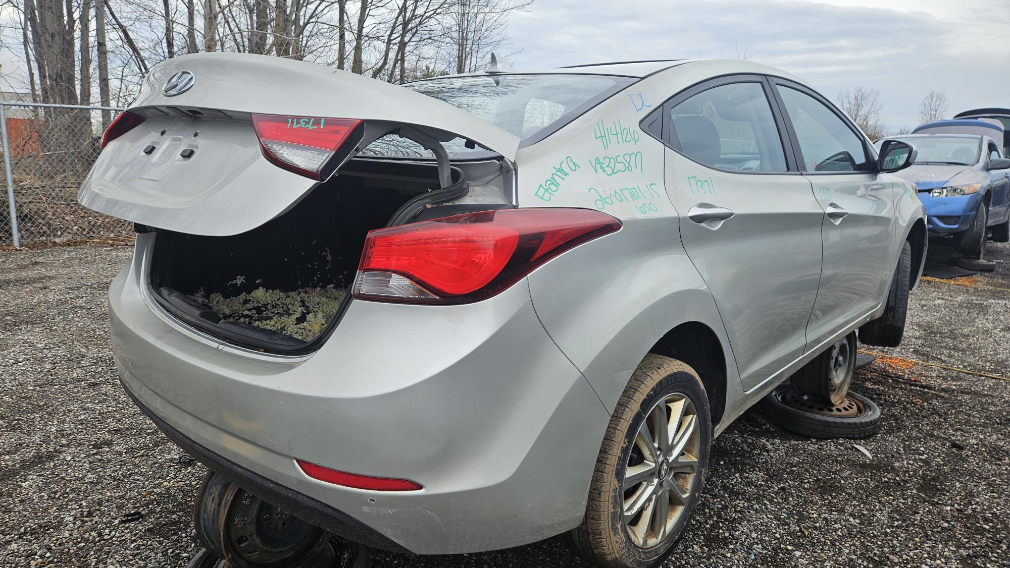 HYUNDAI ELANTRA 2015