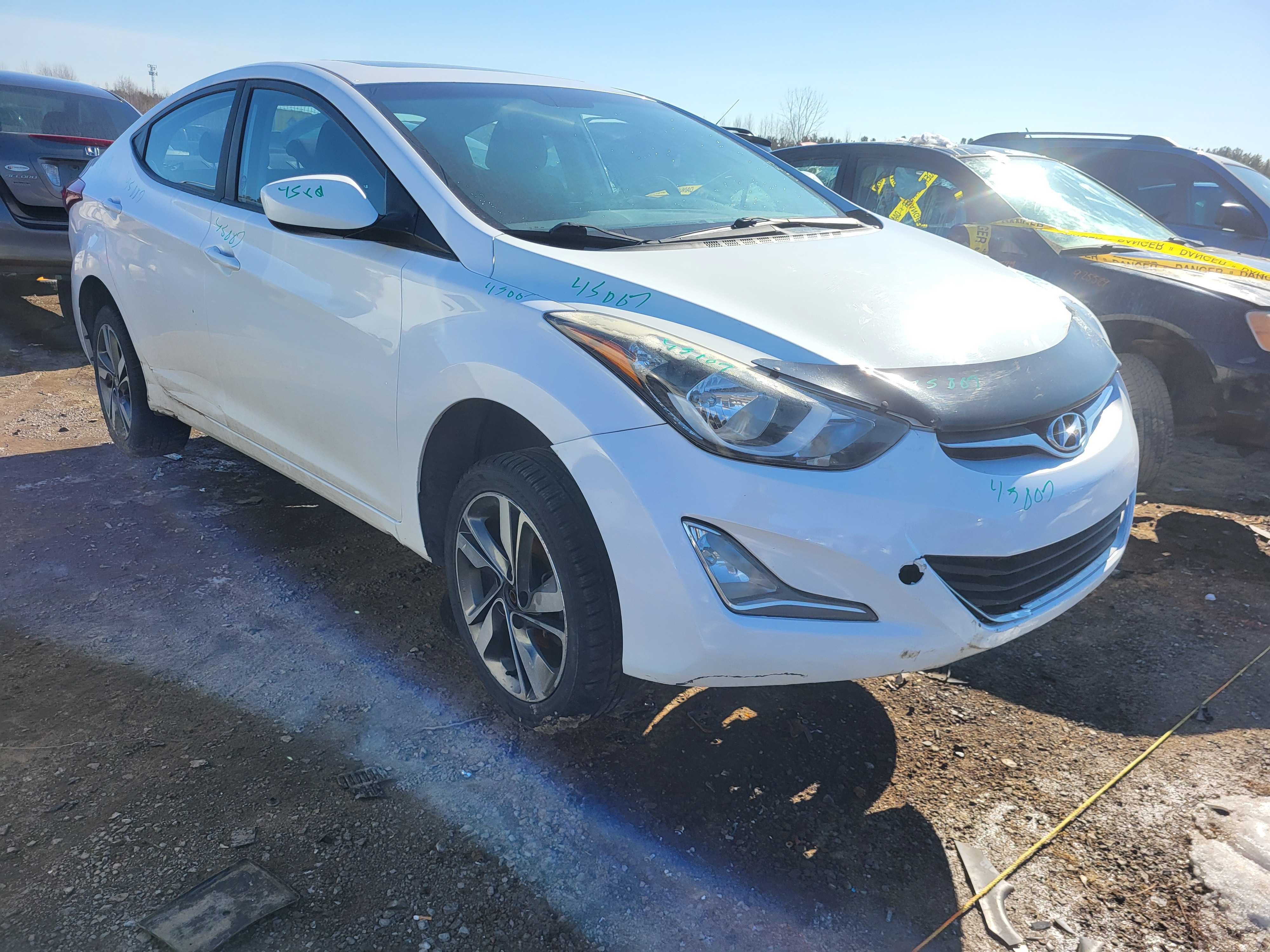 HYUNDAI ELANTRA 2016