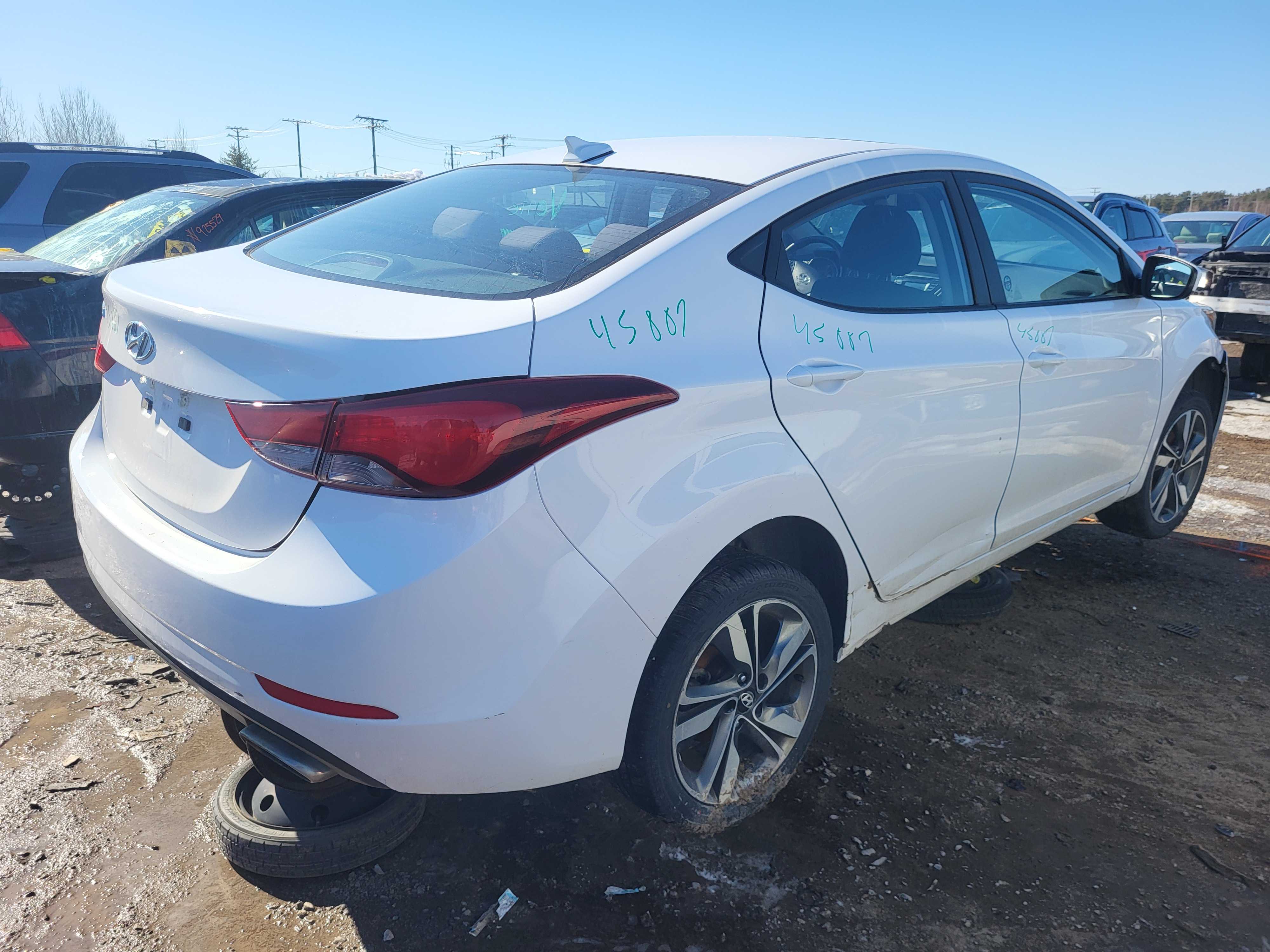 HYUNDAI ELANTRA 2016