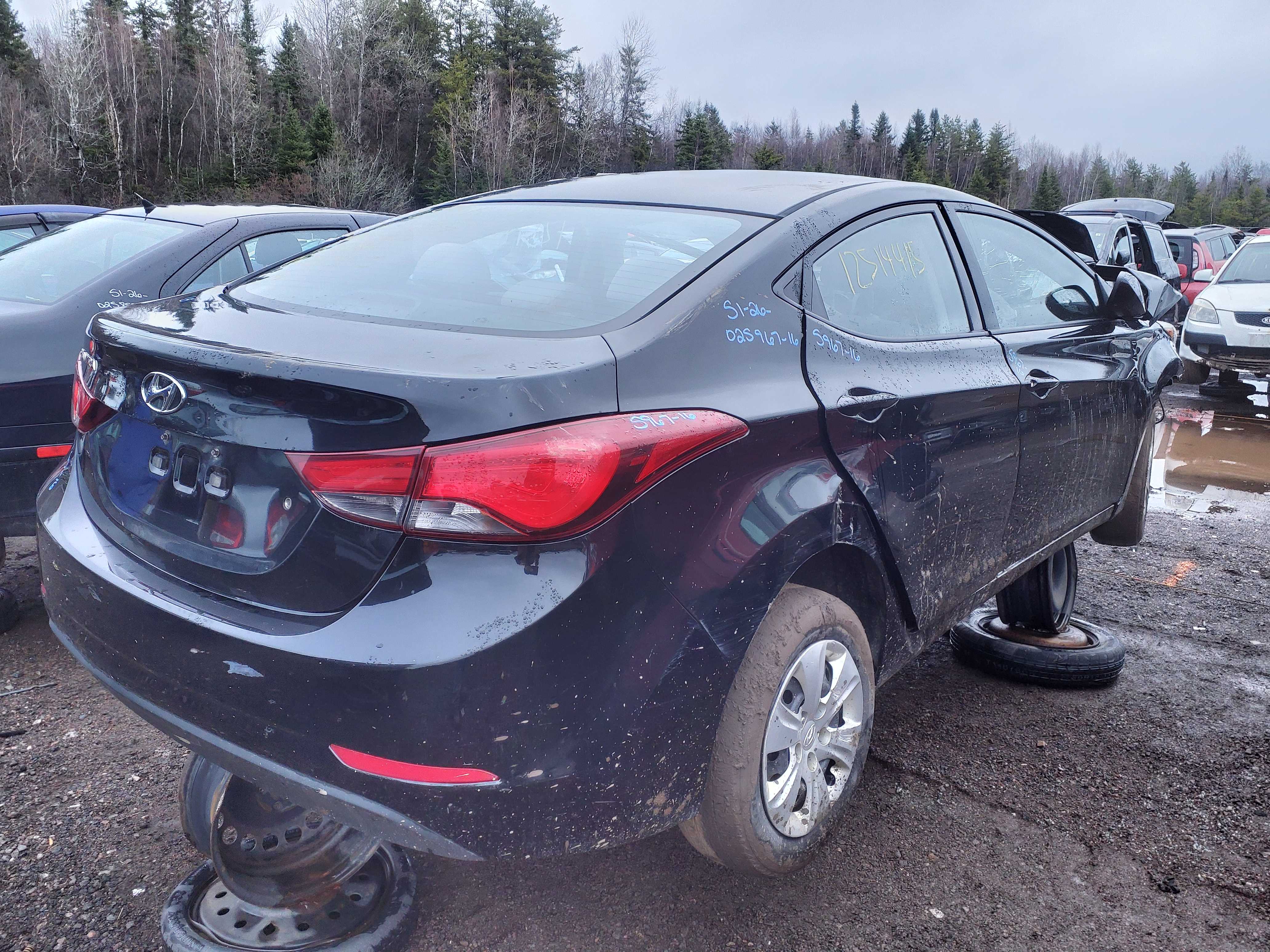 HYUNDAI ELANTRA 2016