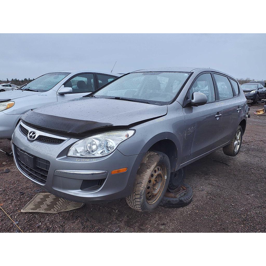 HYUNDAI ELANTRA TOURING 2011