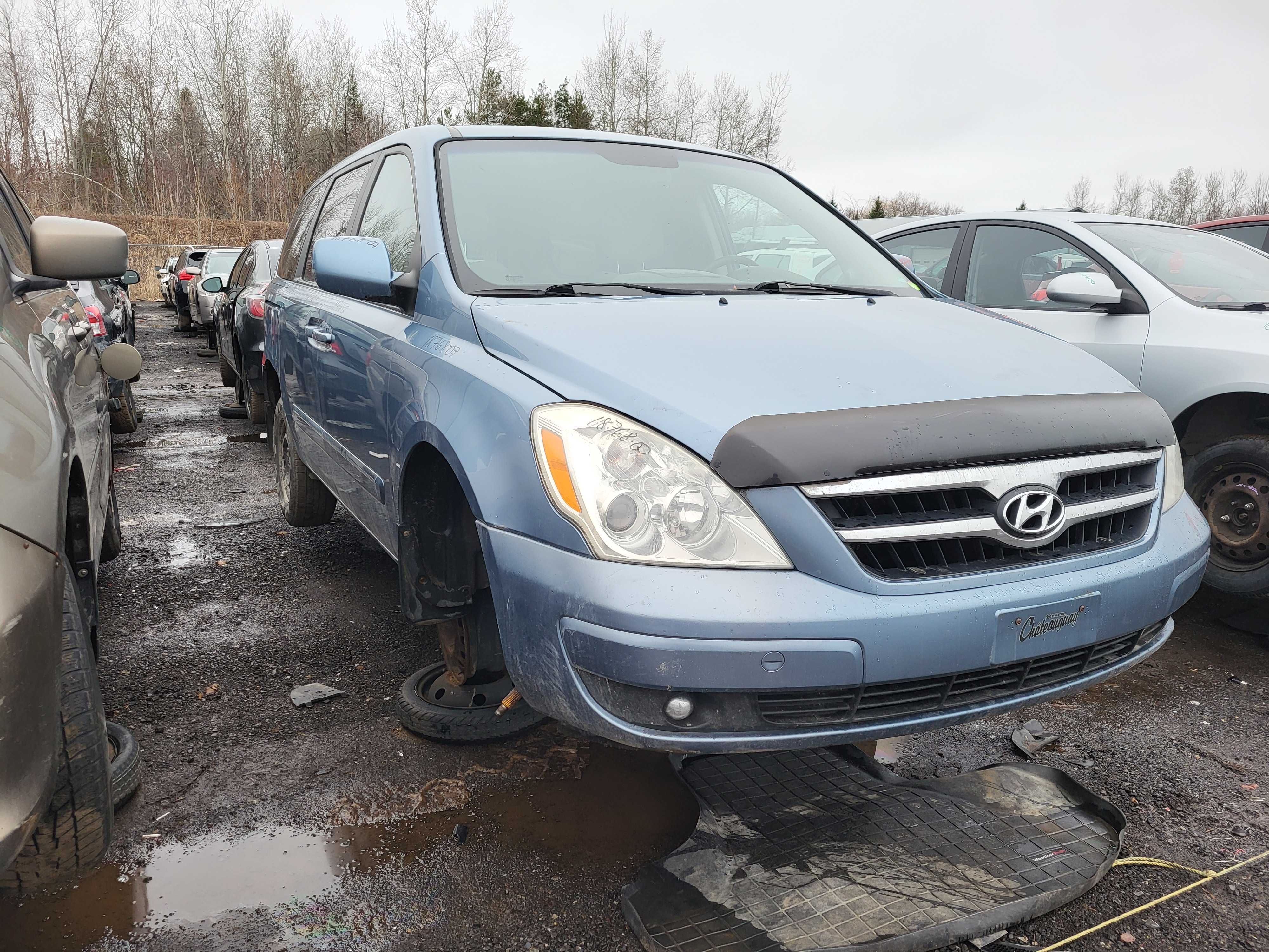 HYUNDAI ENTOURAGE 2007