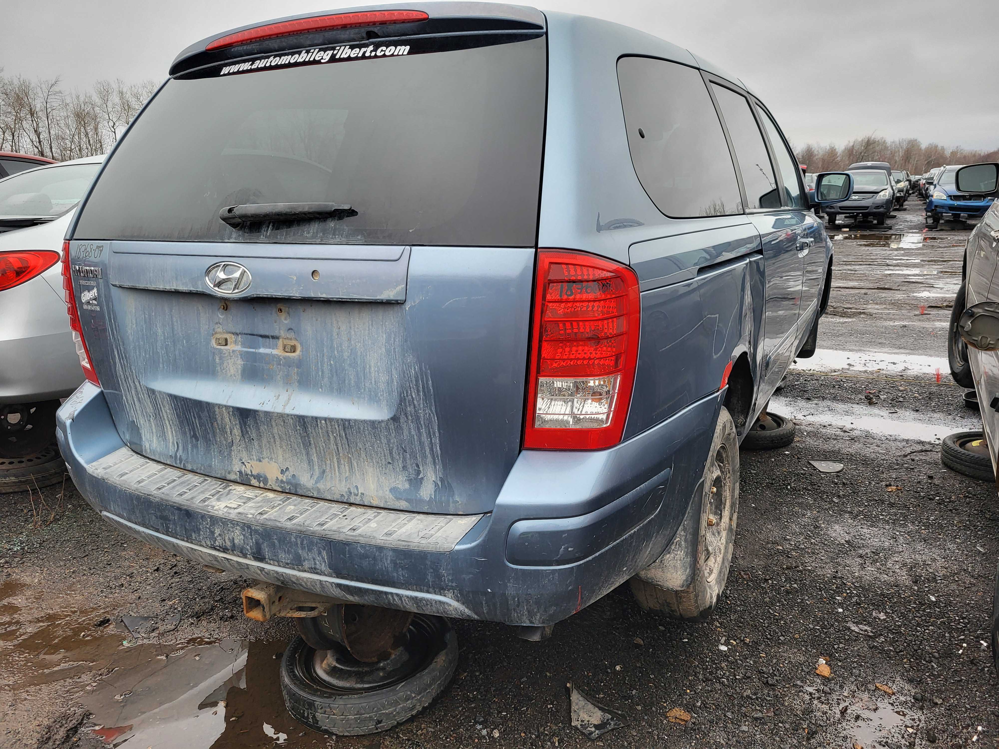 HYUNDAI ENTOURAGE 2007