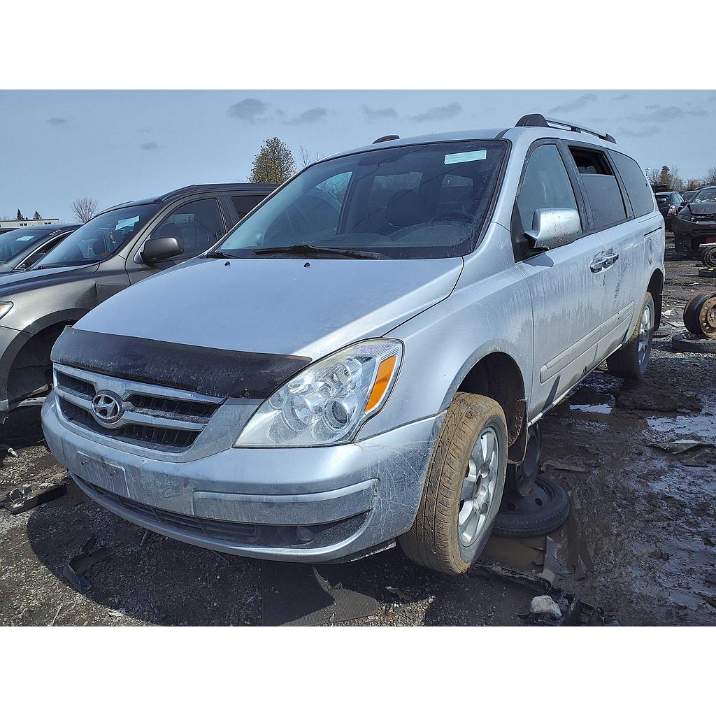 HYUNDAI ENTOURAGE 2008