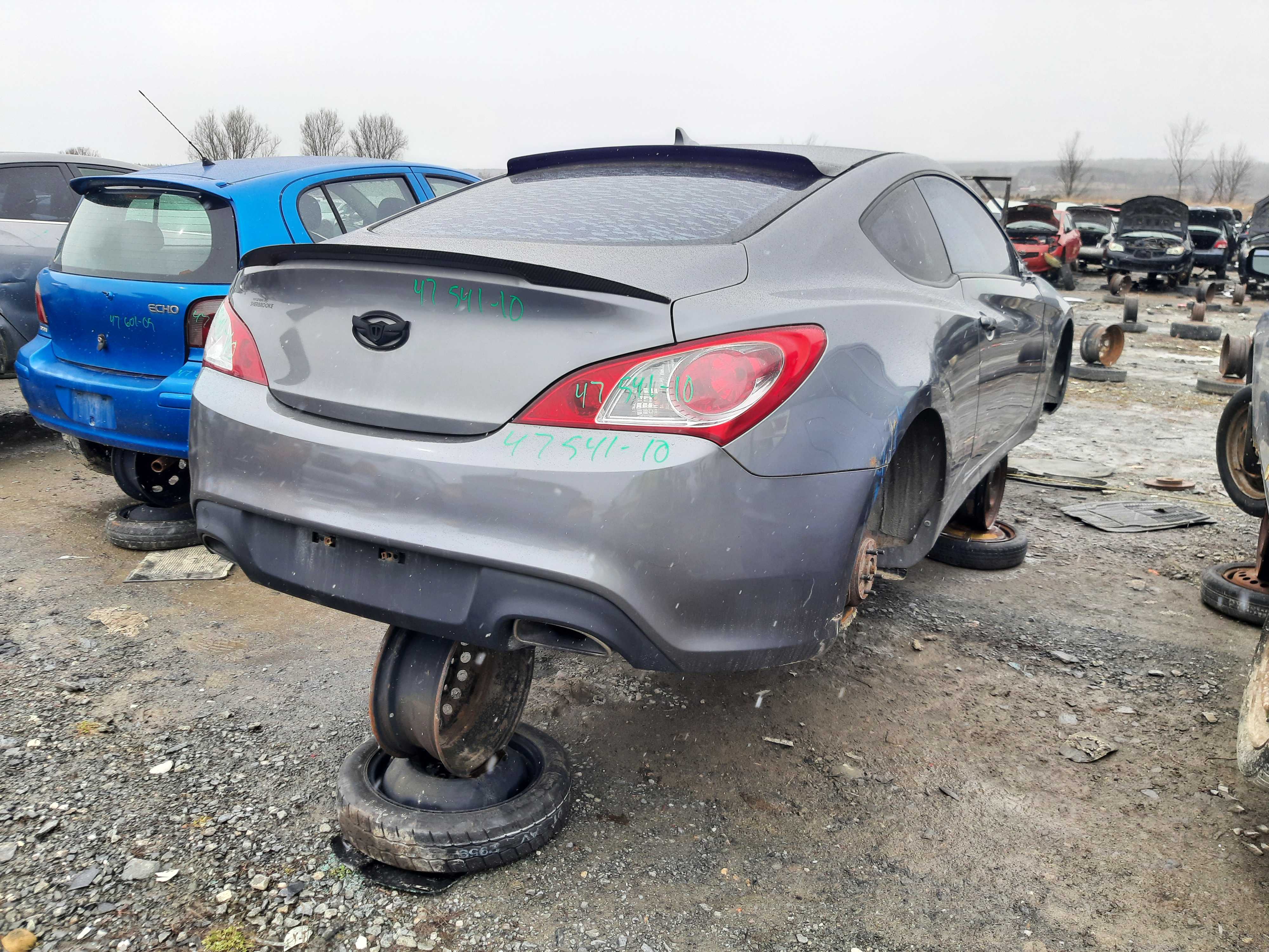 HYUNDAI GENESIS 2010