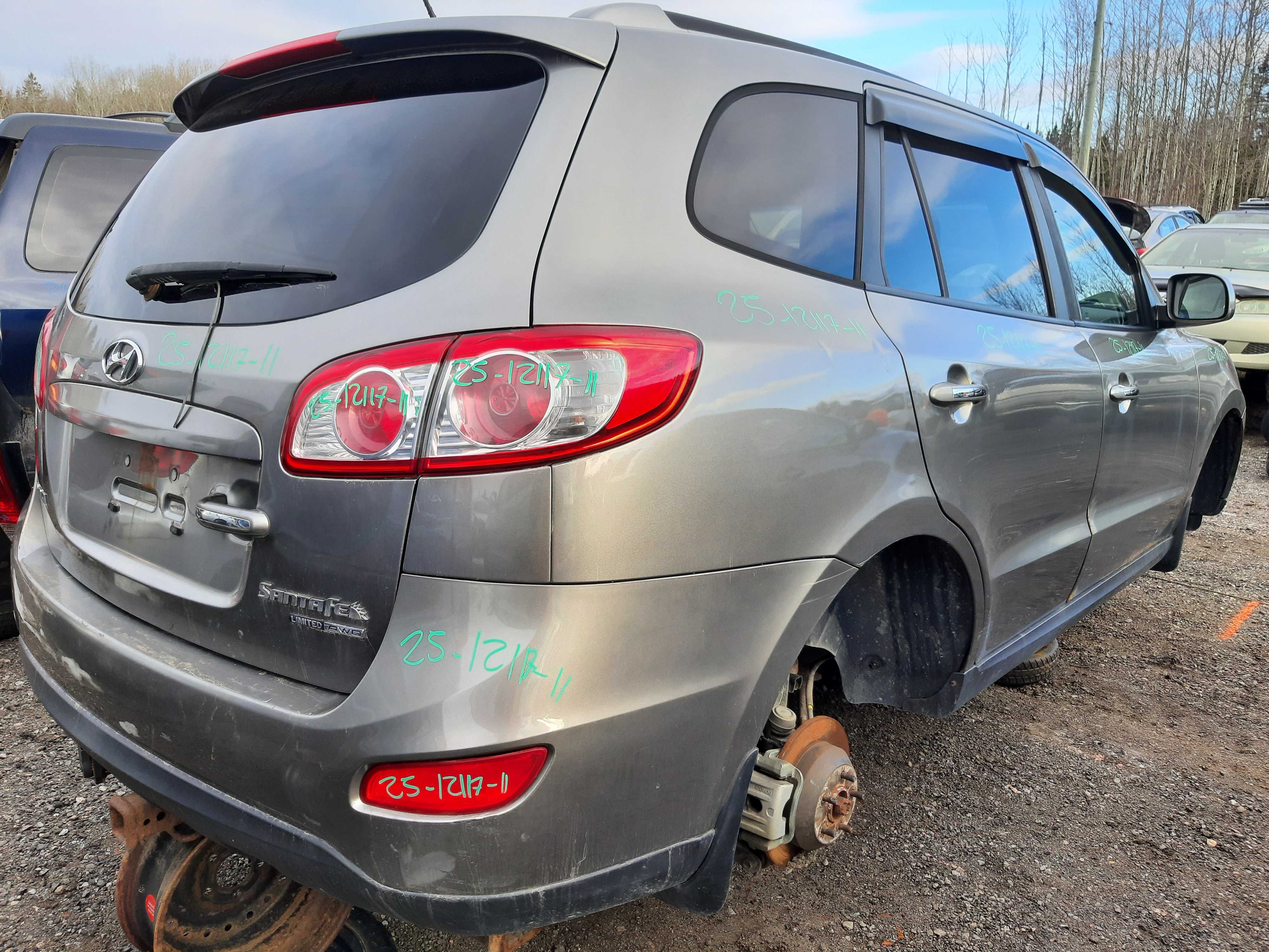 HYUNDAI SANTA FE 2011