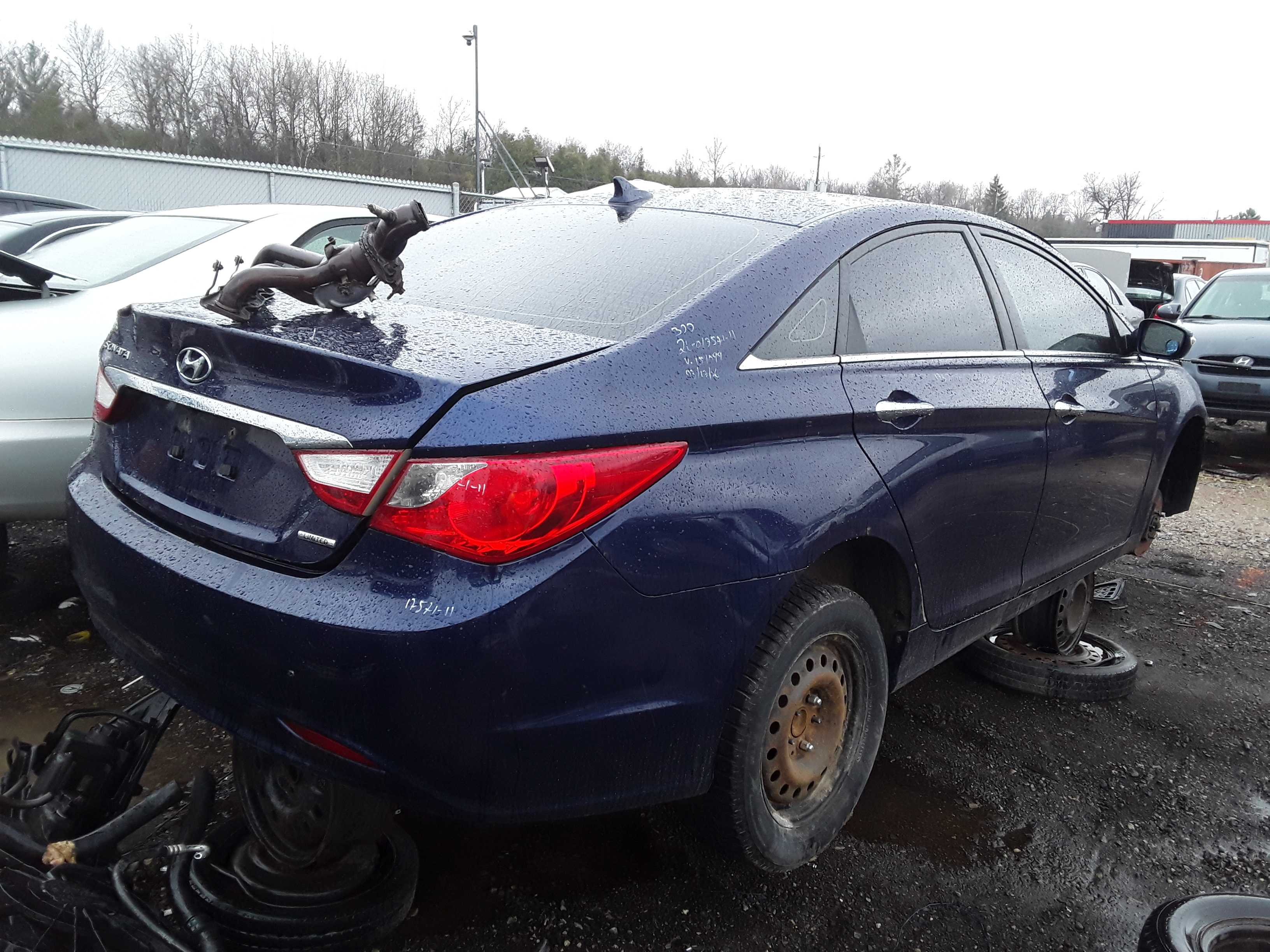 HYUNDAI SONATA 2011