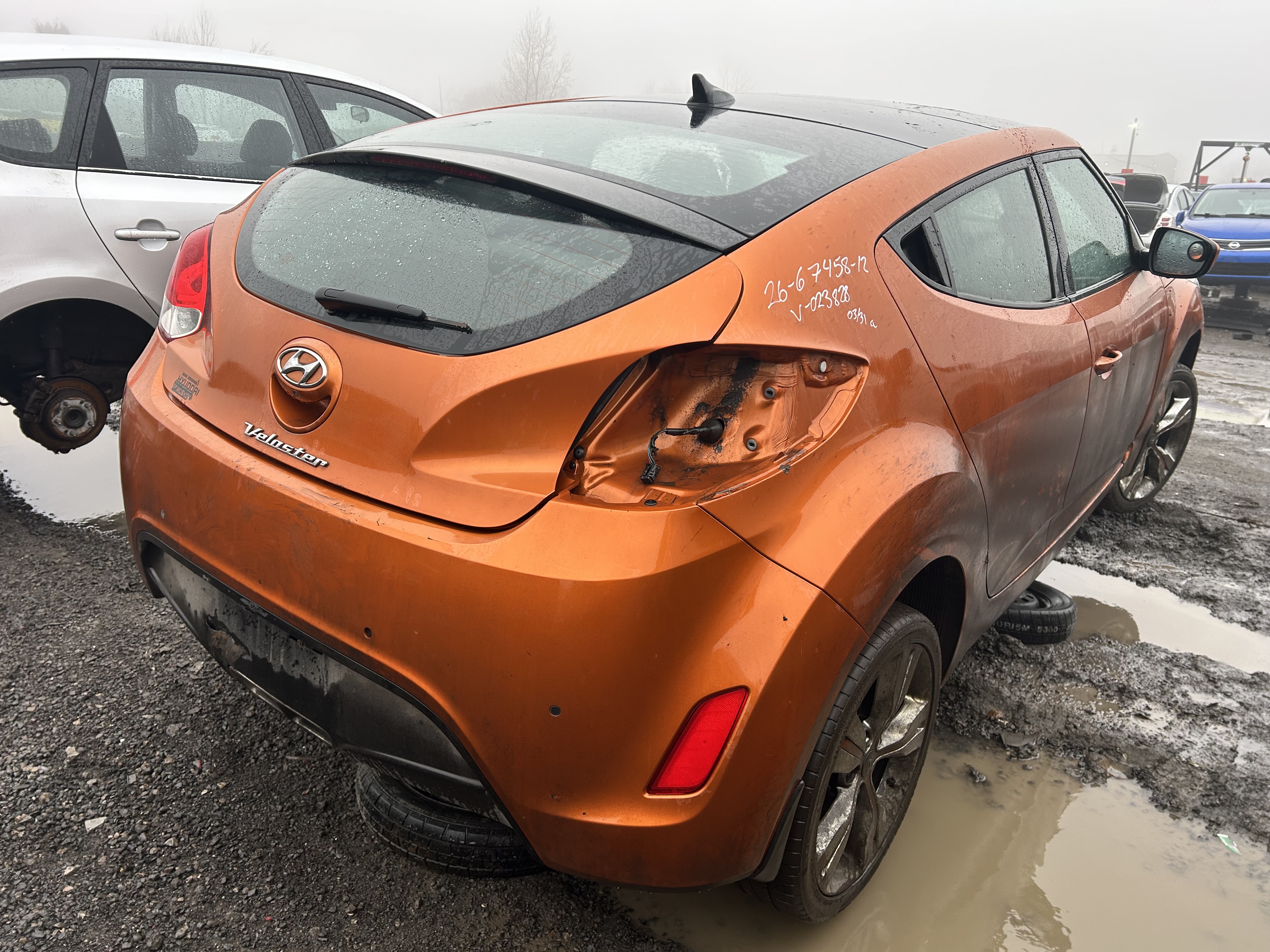 HYUNDAI VELOSTER 2012