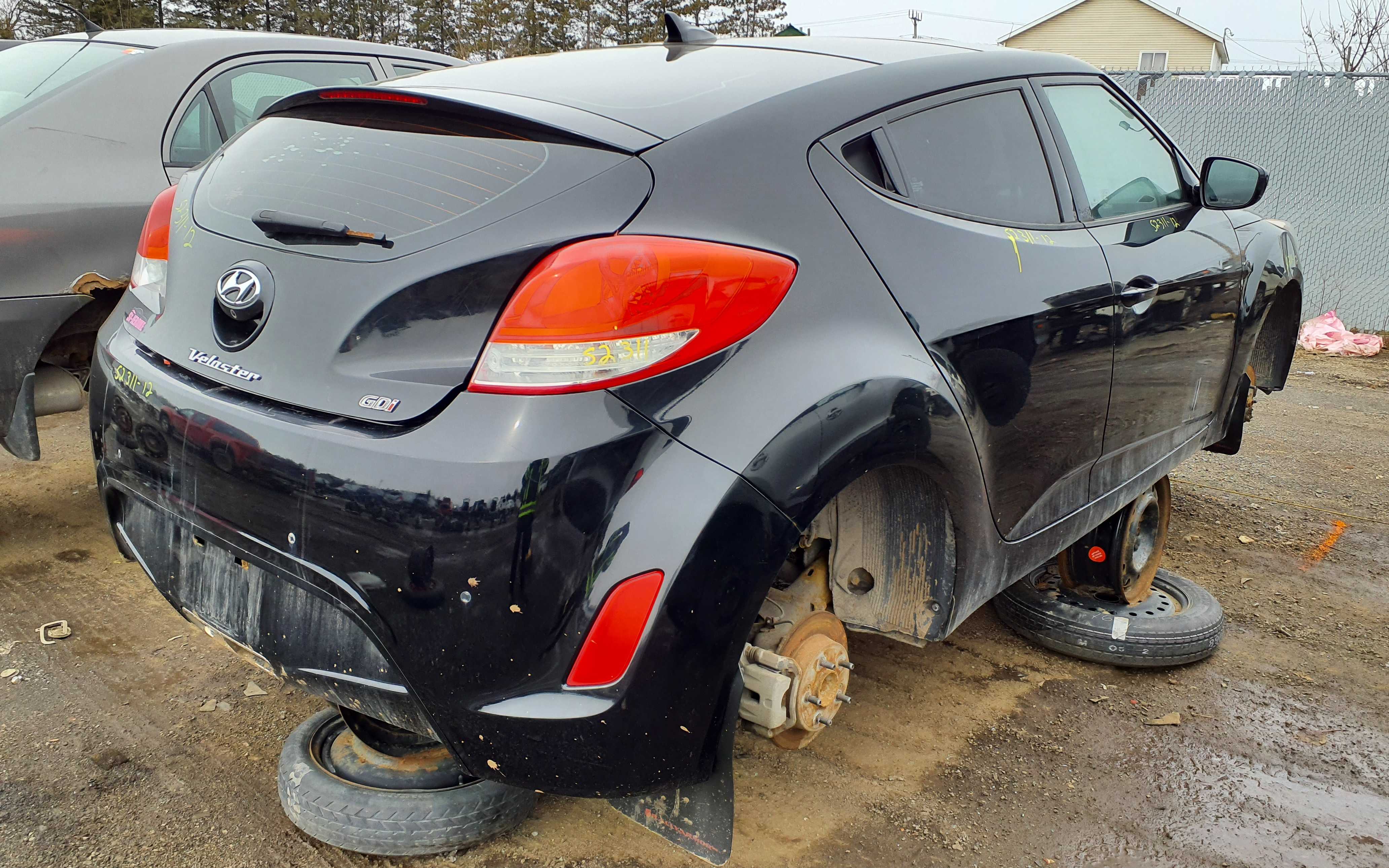 HYUNDAI VELOSTER 2012