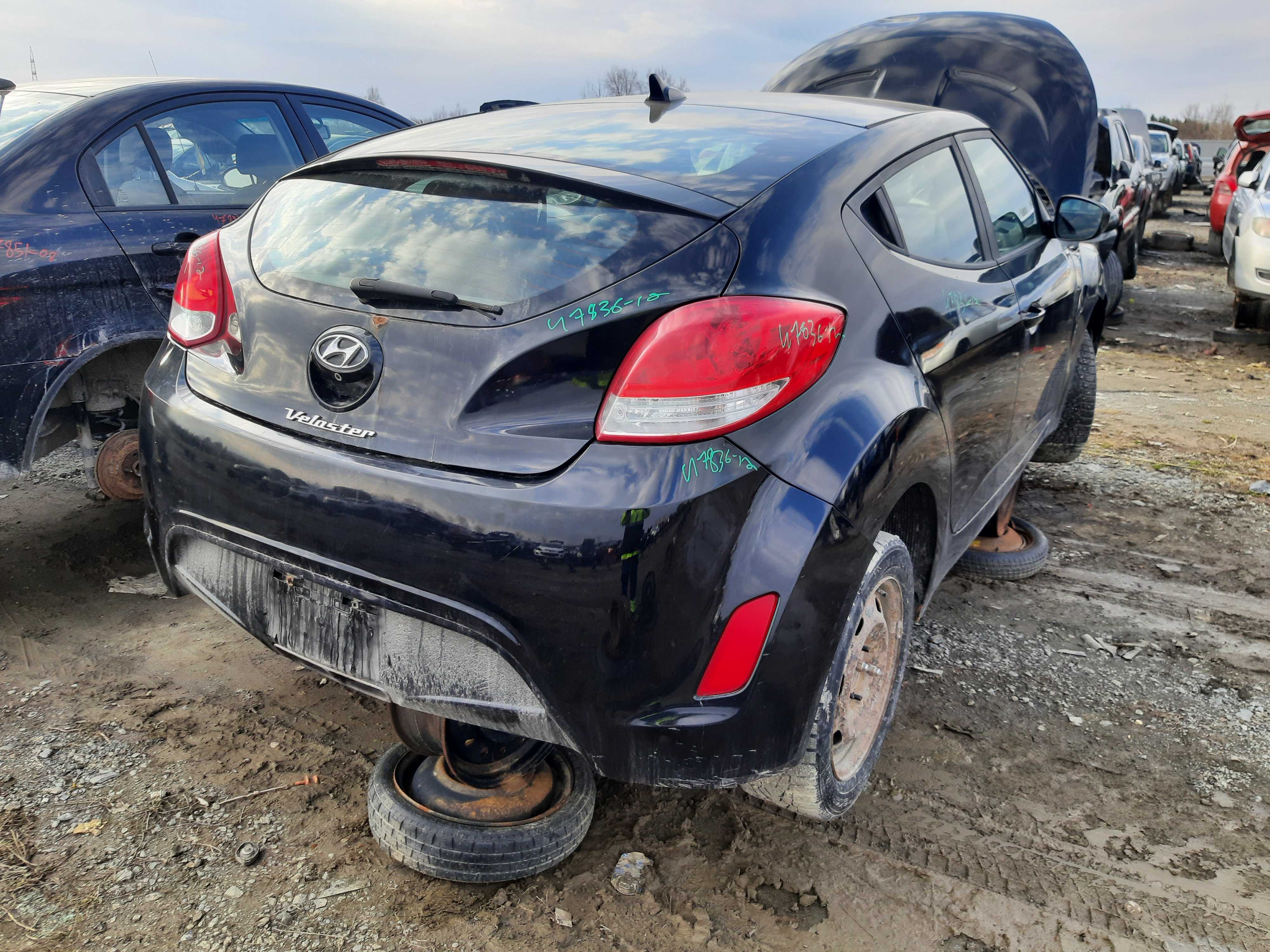 HYUNDAI VELOSTER 2012