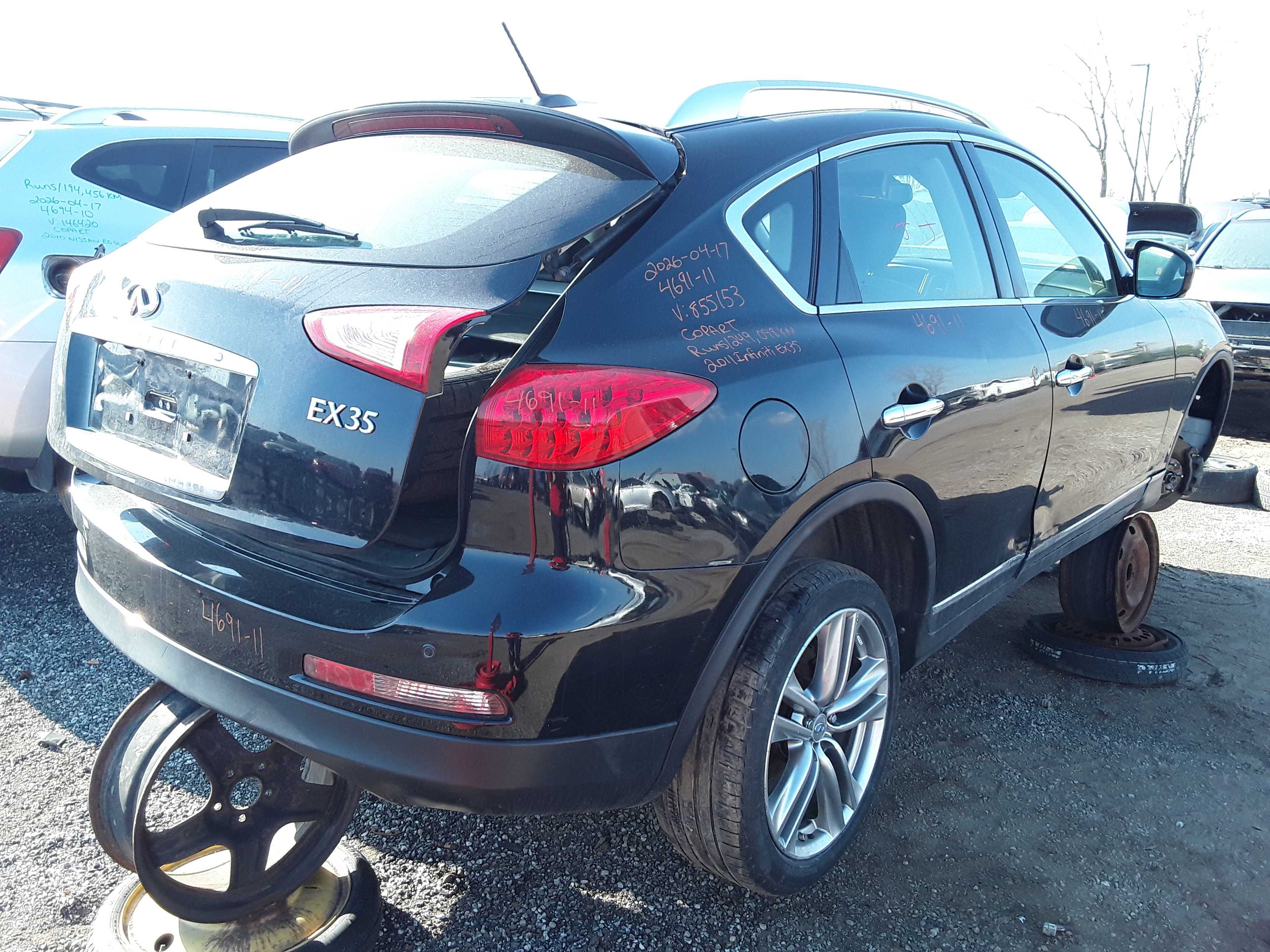 INFINITI EX35 2011