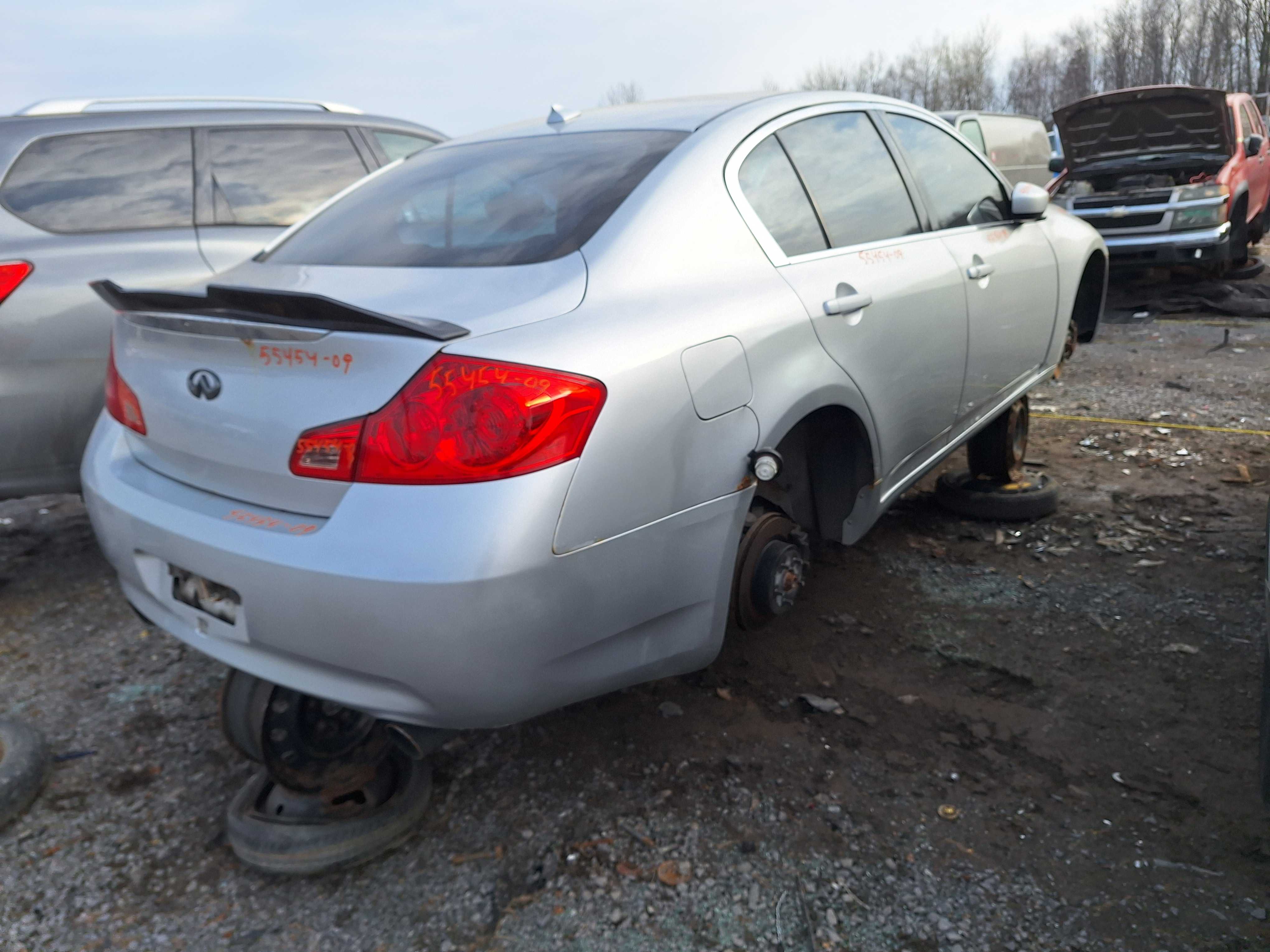 INFINITI G37 SEDAN 2009