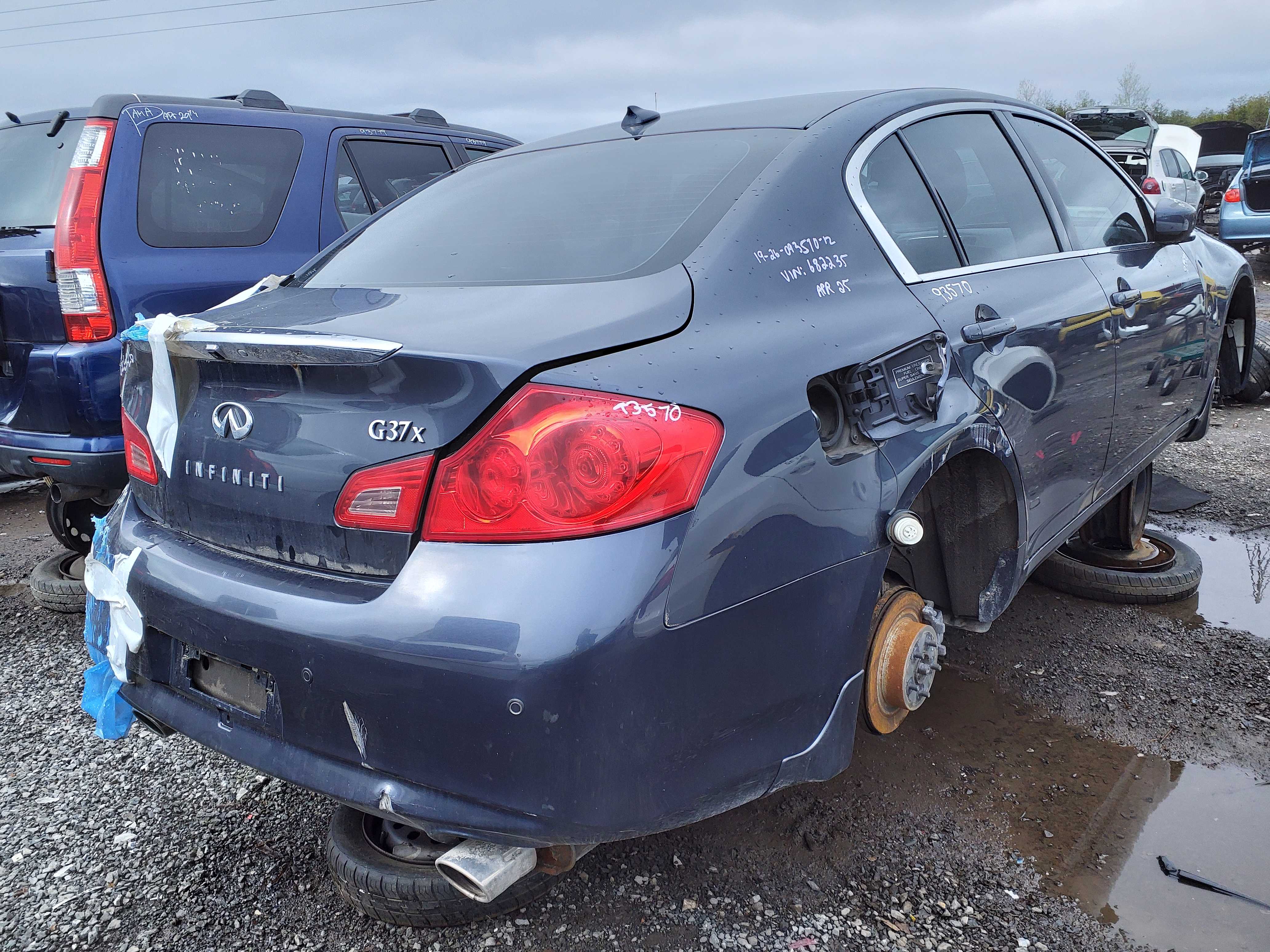 INFINITI G37 SEDAN 2012